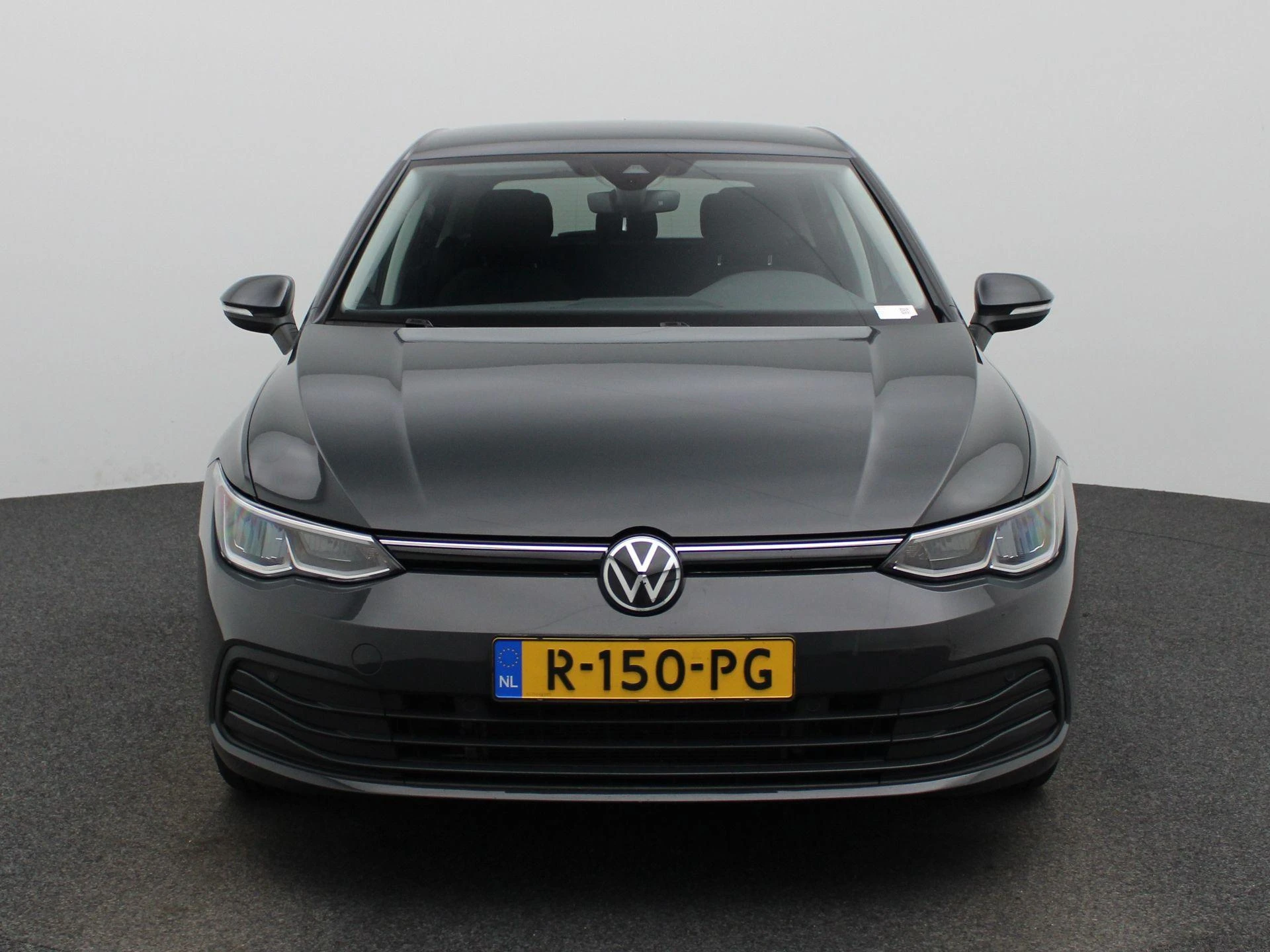 Volkswagen-Golf-image-2
