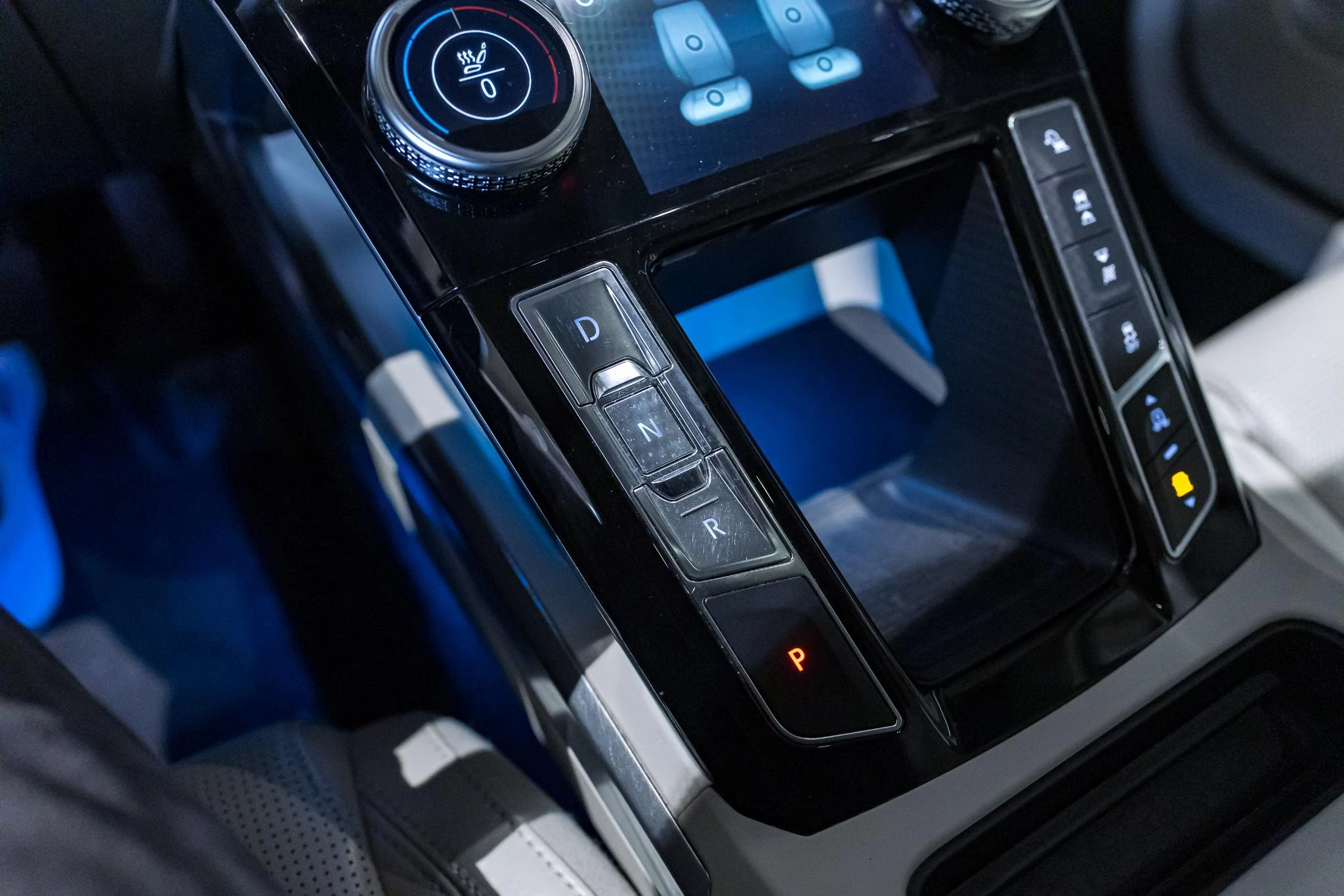 Jaguar-I-PACE-image-34