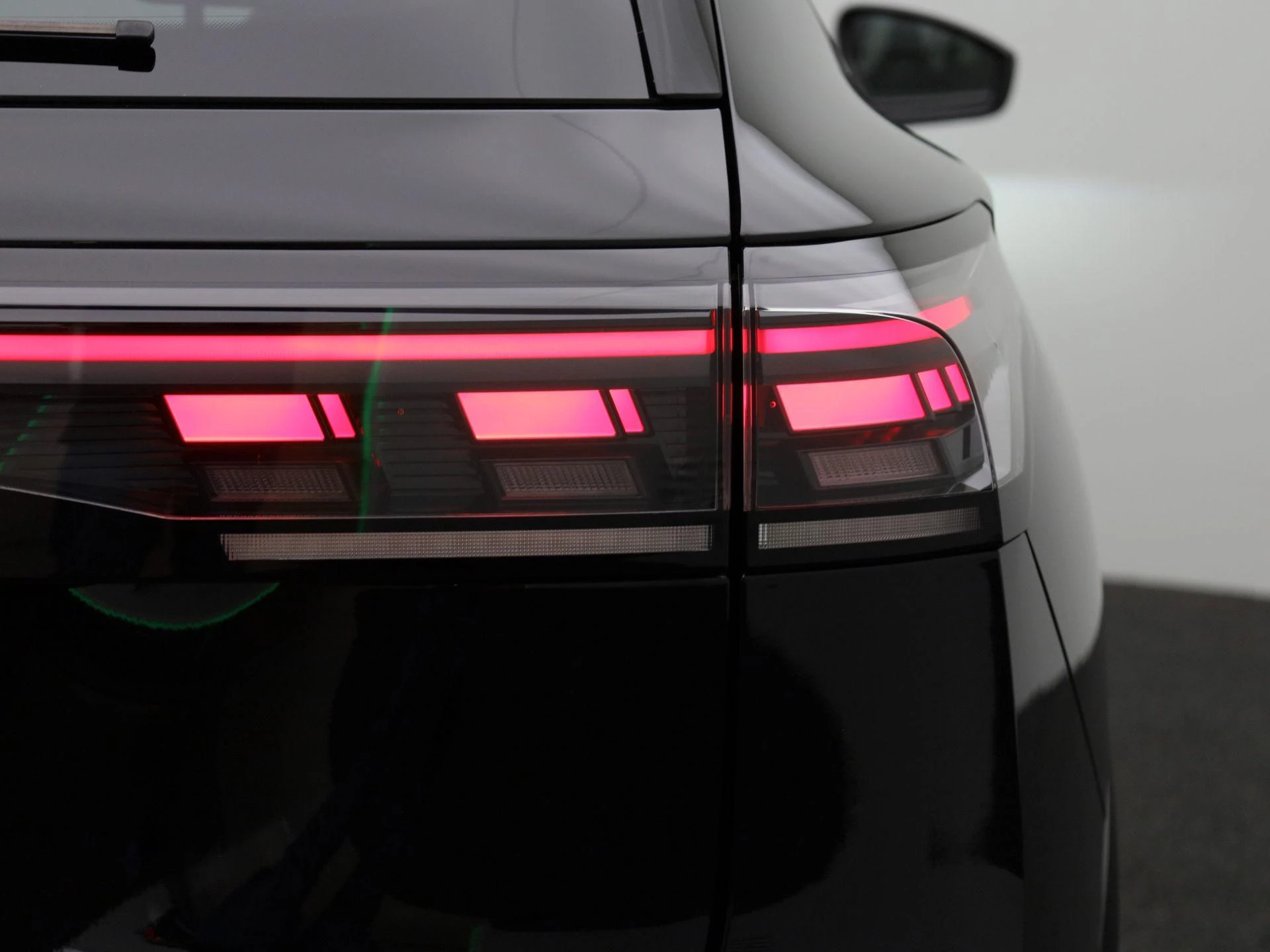 Volkswagen Tiguan 1.5 eHybrid R-Line Edition 204 PK|
