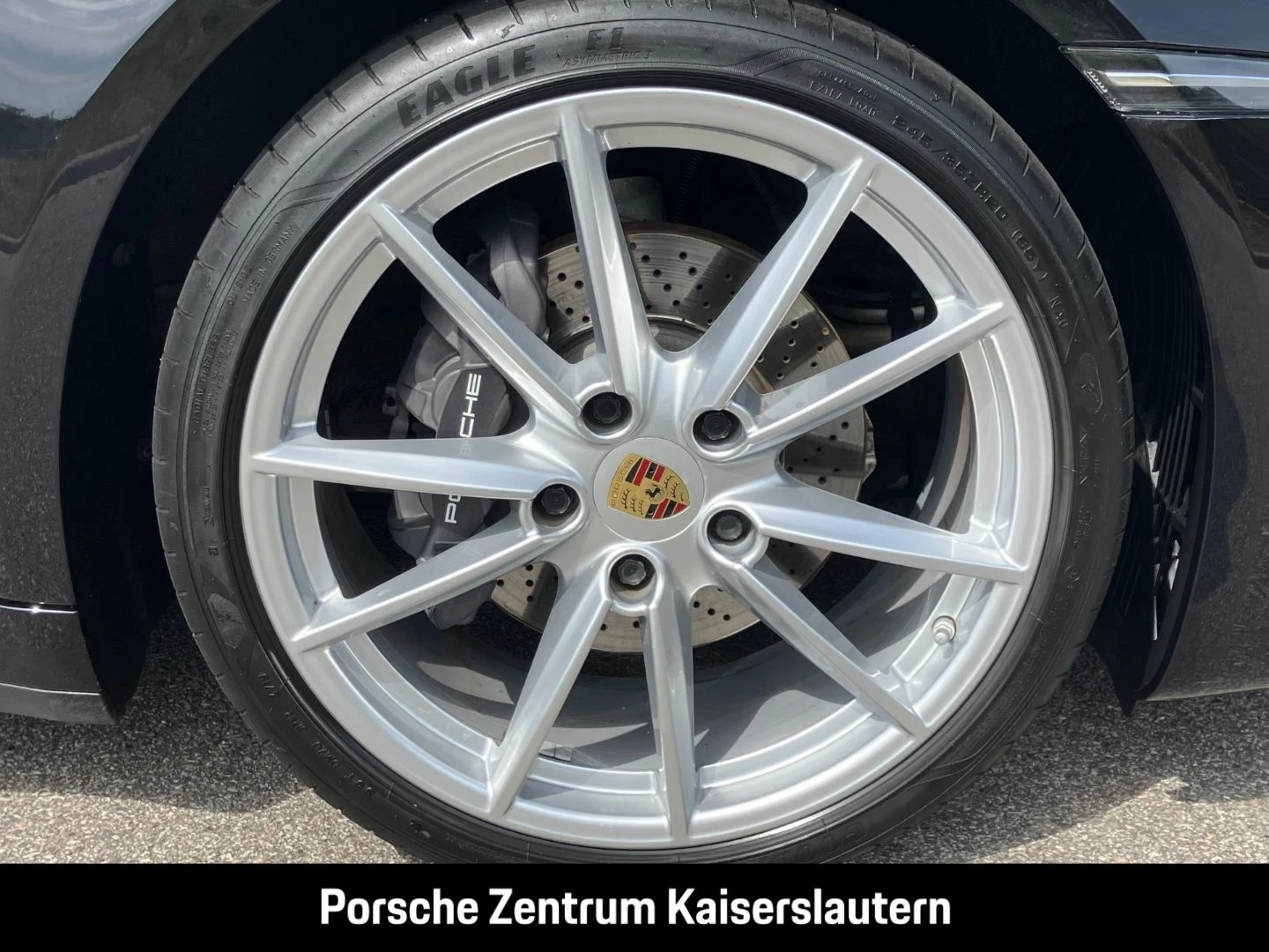 Porsche-911-image-11