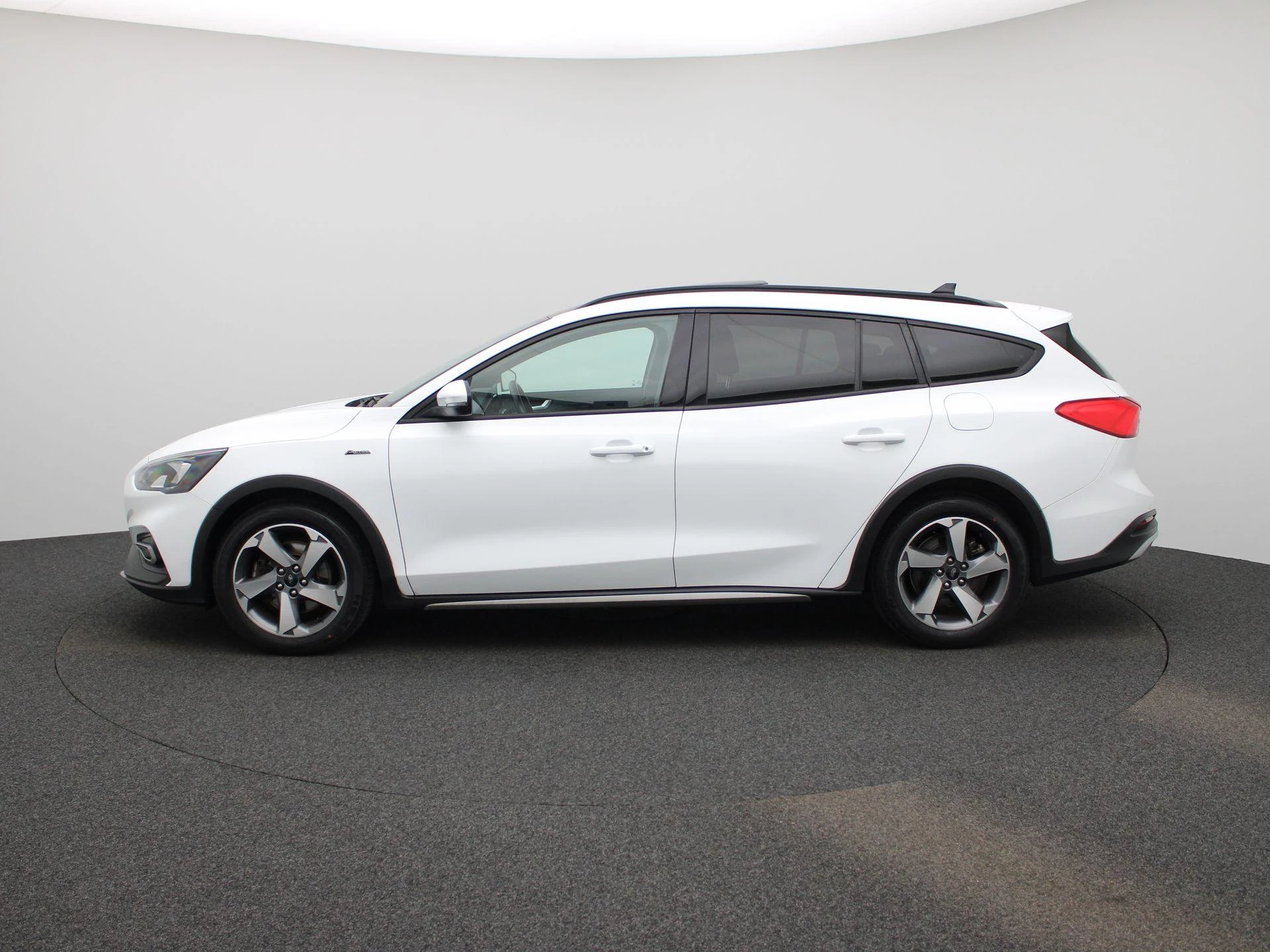 Ford Focus Wagon 1.0 EcoBoost Active X Business