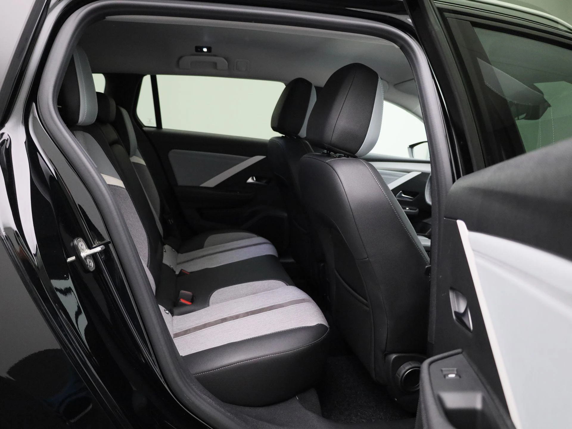 Opel Astra Sports Tourer 1.2 Level 3