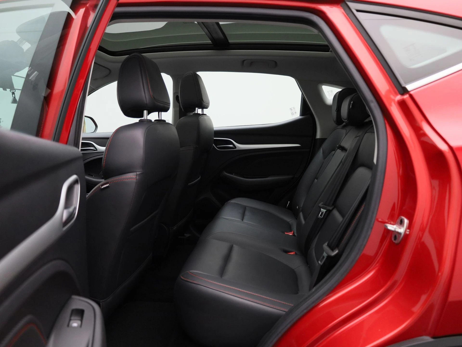 MG-ZS EV-image-9