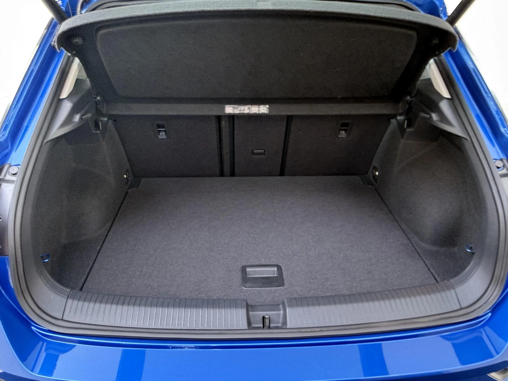 Volkswagen-T-Roc-image-23