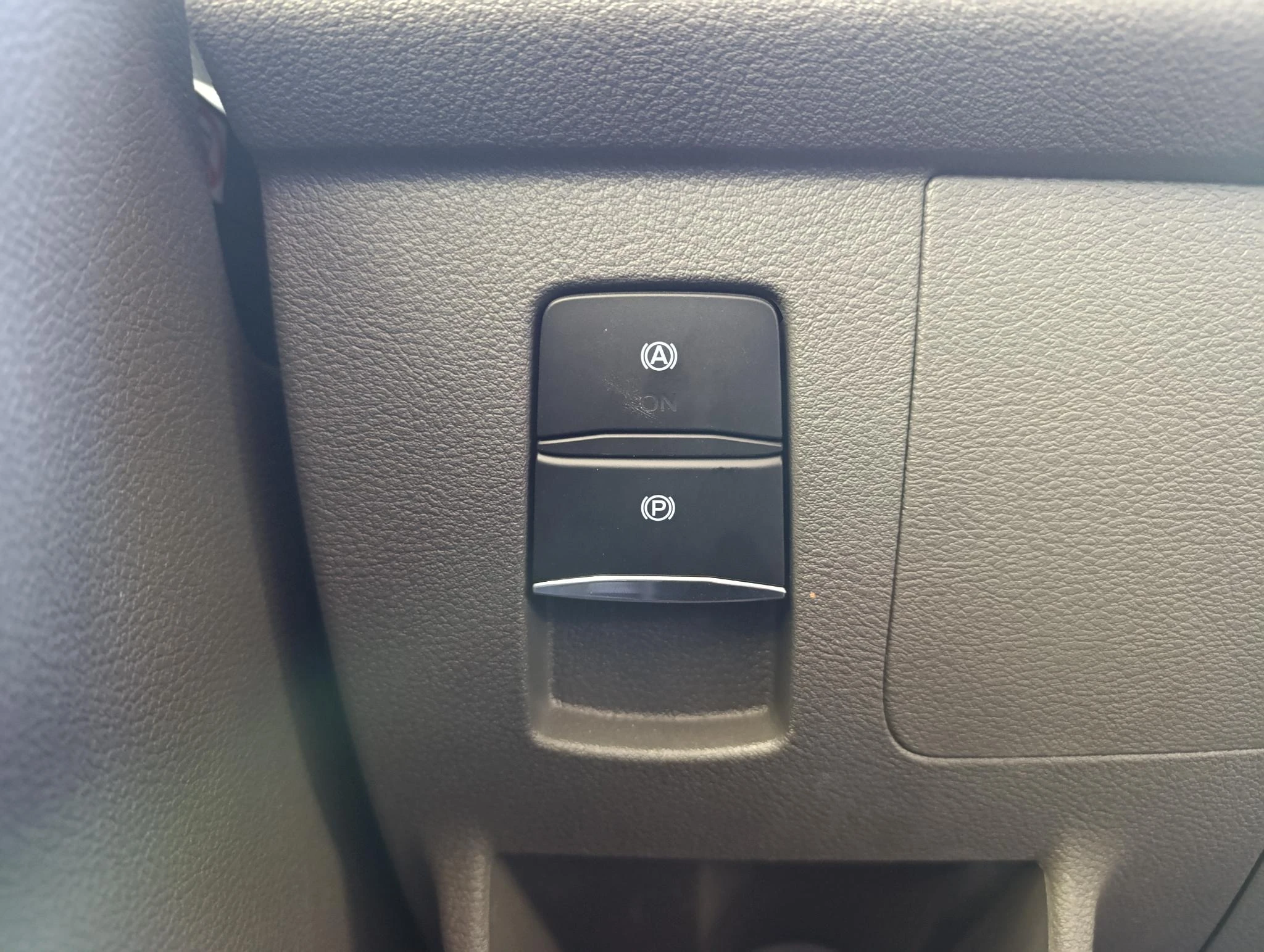 Ford-E-Transit-image-13