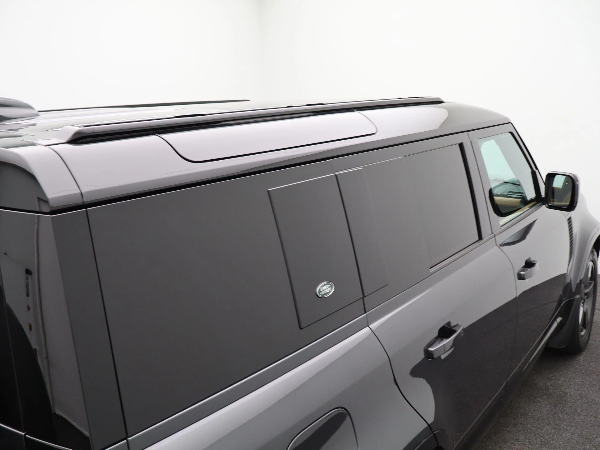 Land Rover-Defender-image-43