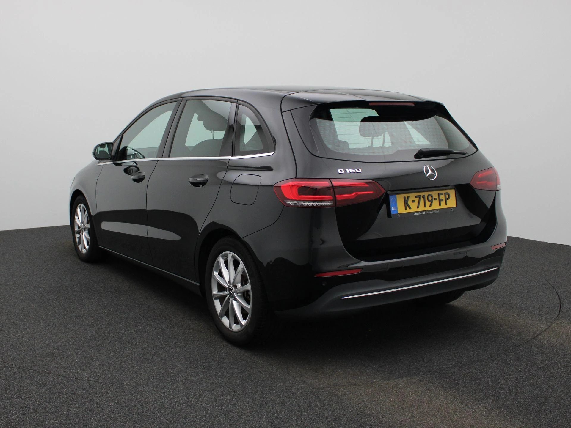 Mercedes-Benz-B-Klasse-image-1