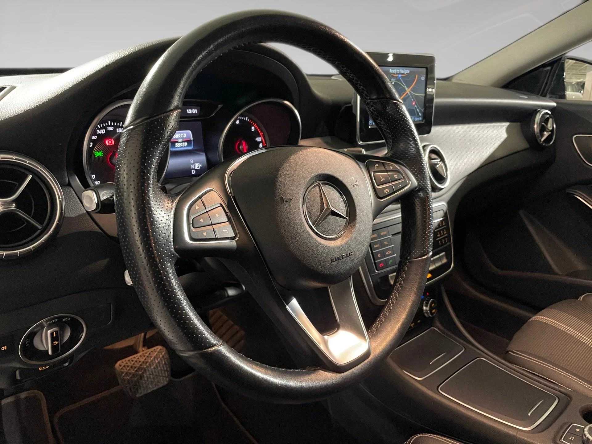 Mercedes-Benz-CLA-image-7