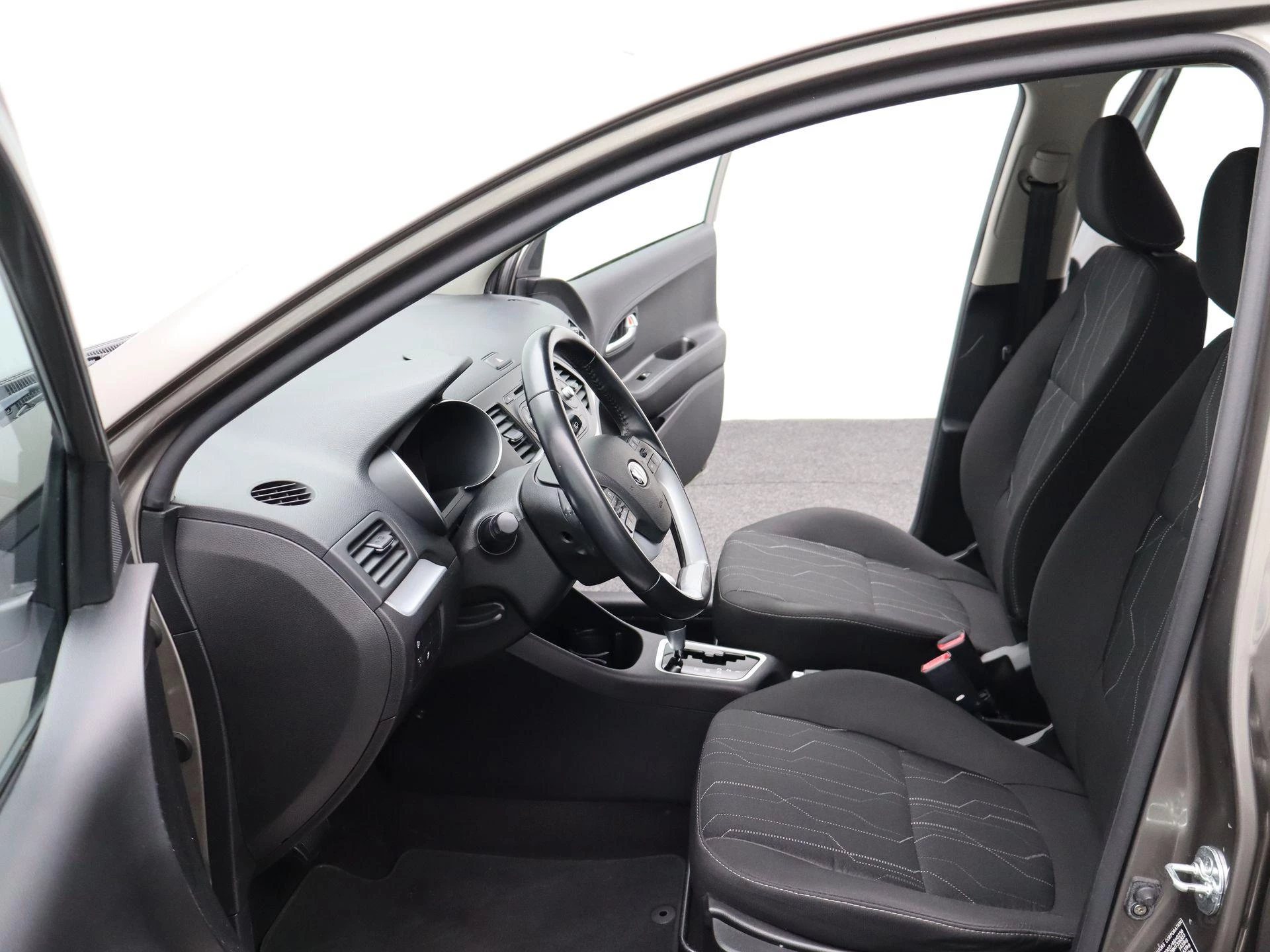 Kia-Picanto-image-10