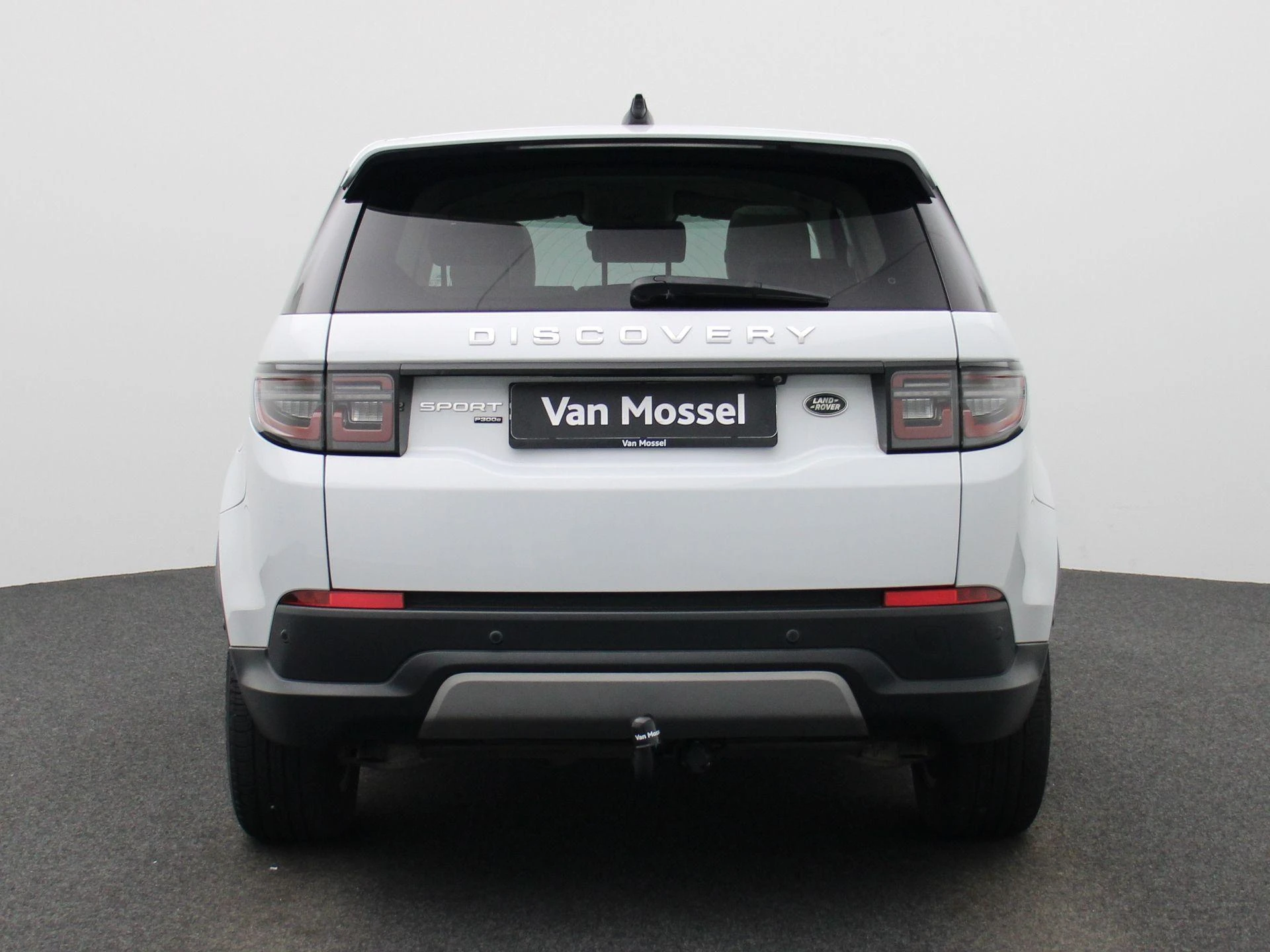 Land Rover-Discovery Sport-image-4