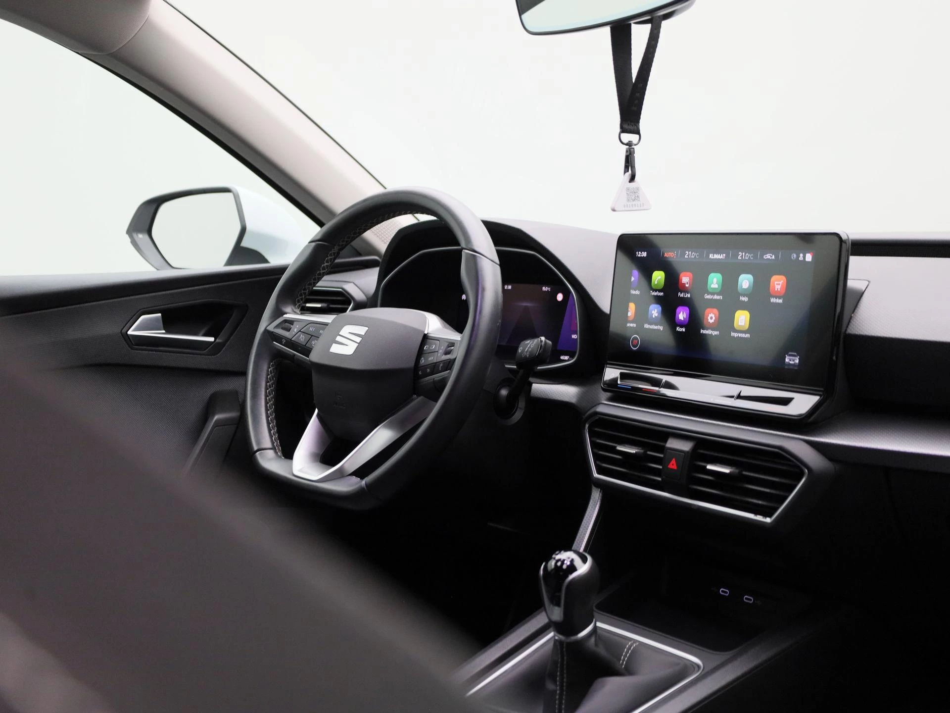 SEAT-Leon-image-32