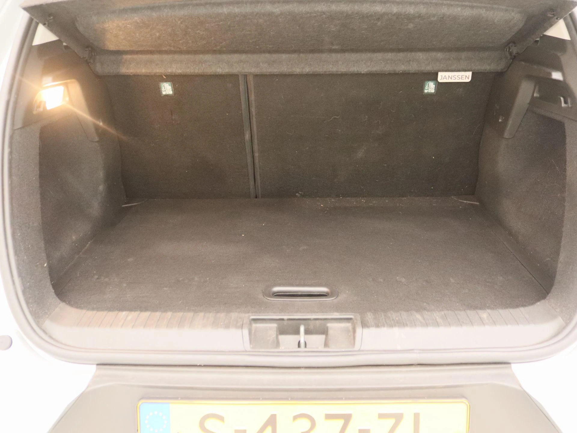 Renault-Captur-image-13