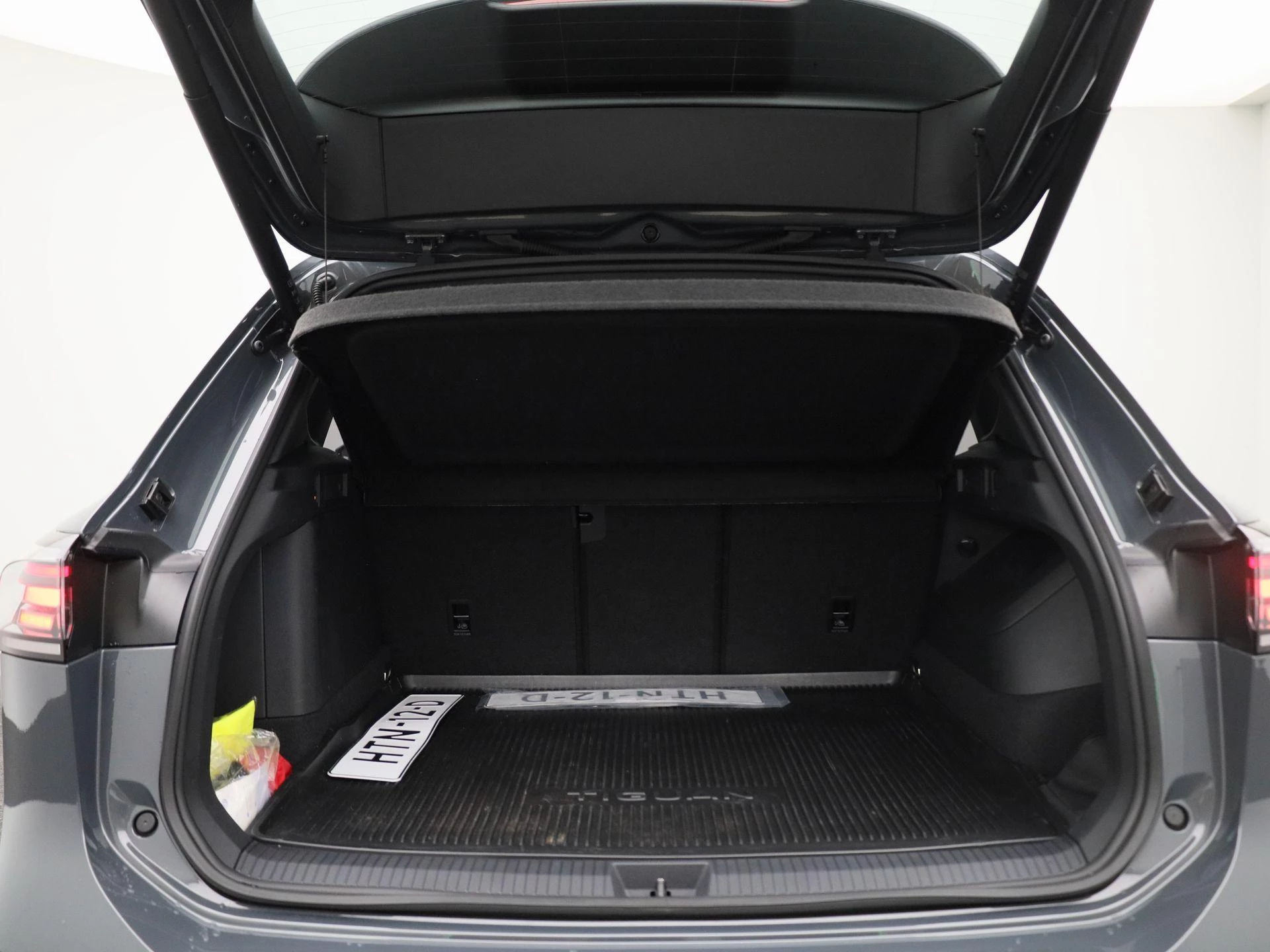 Volkswagen-Tiguan-image-13