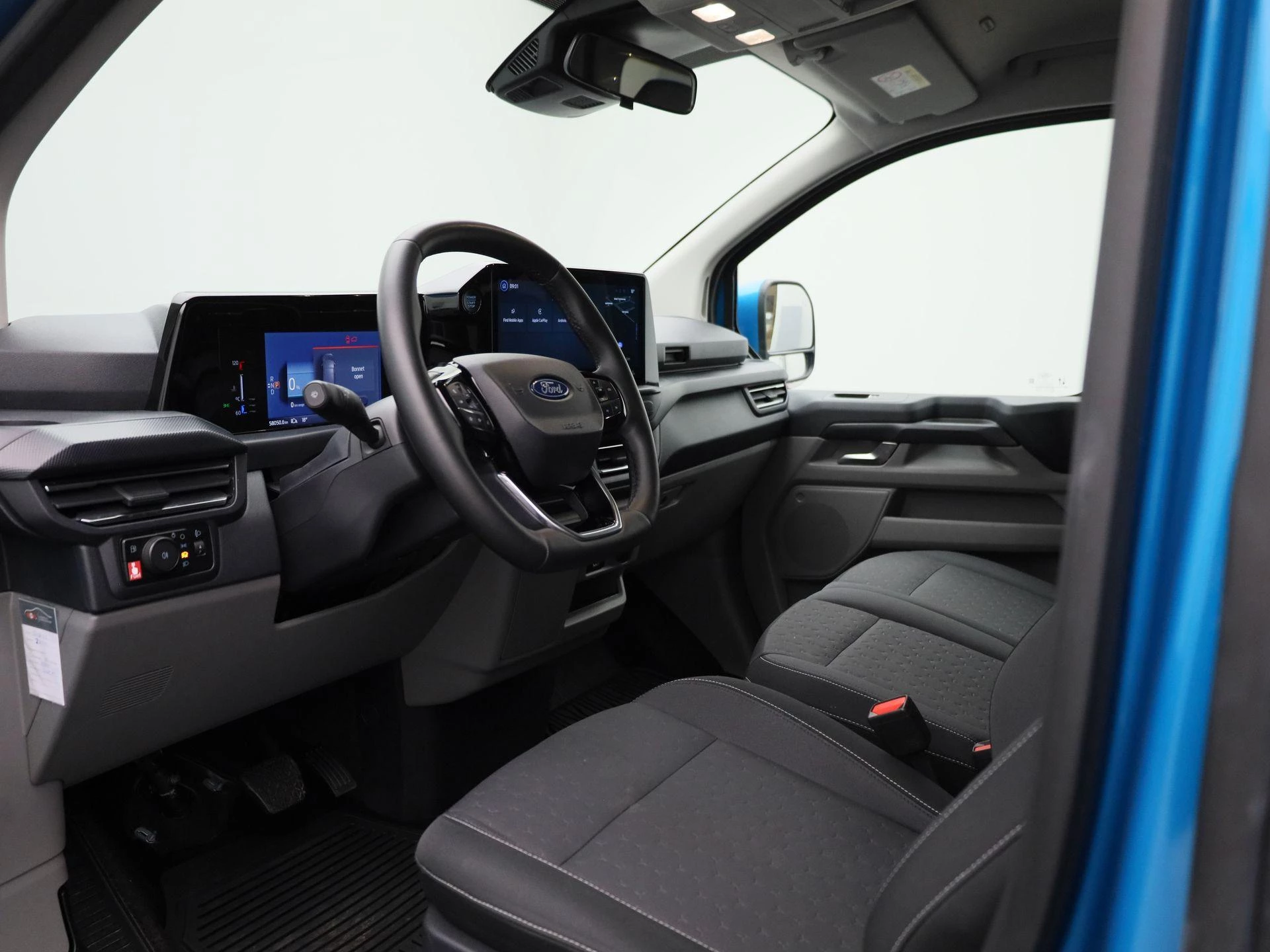 Ford-Transit Custom-image-25