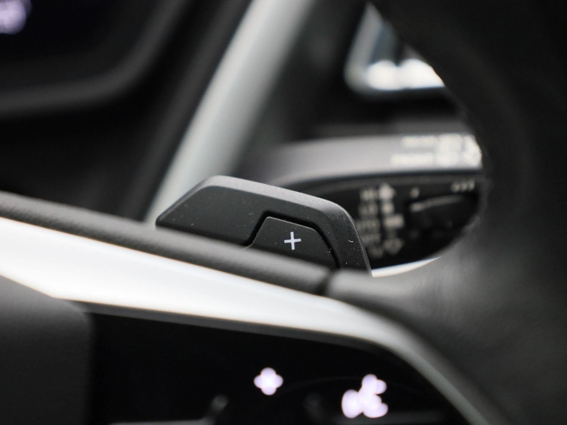 Audi-Q4 e-tron-image-28