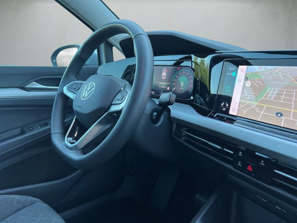 Volkswagen Golf VIII Variant 2.0 TDI DSG Life *Navi*APP*