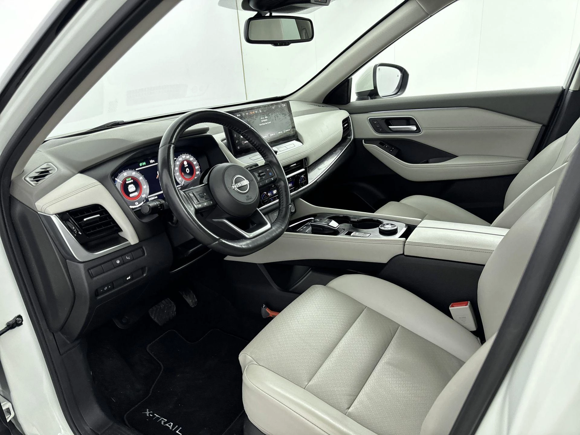 Nissan-X-Trail-image-7