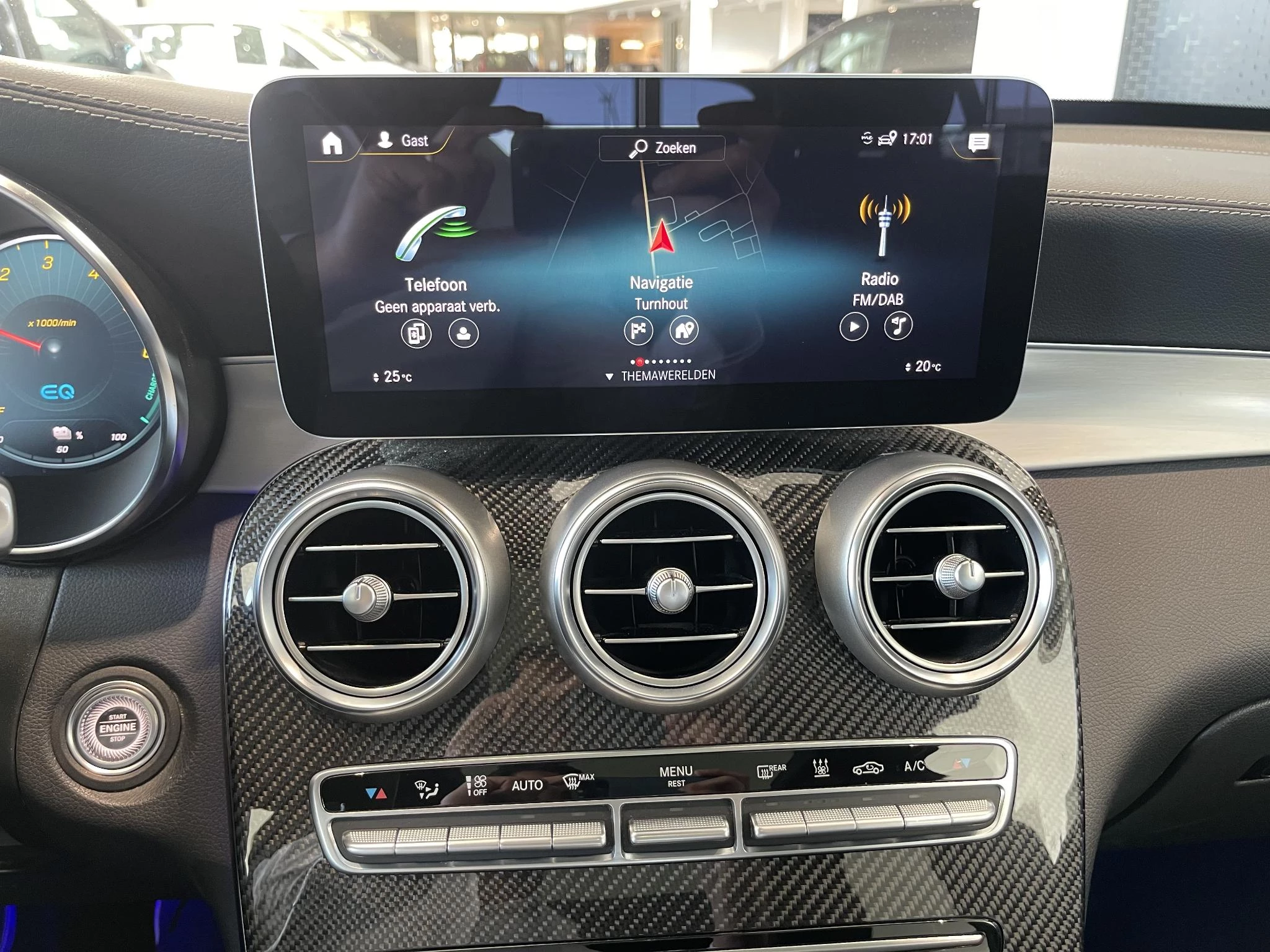 Mercedes-Benz GLC SUV 300de AMG LINE + PANO DAK + BURMESTER + HEAD UP + TREKHAAK + 360