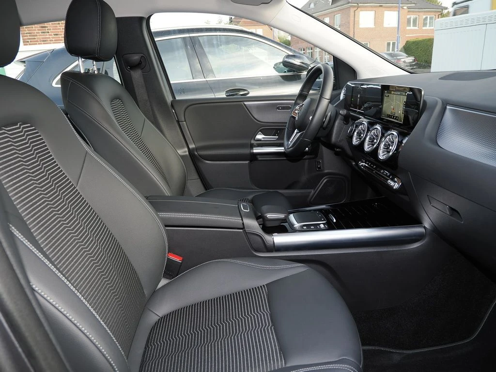 Mercedes-Benz-B-Klasse 250 e-image-10