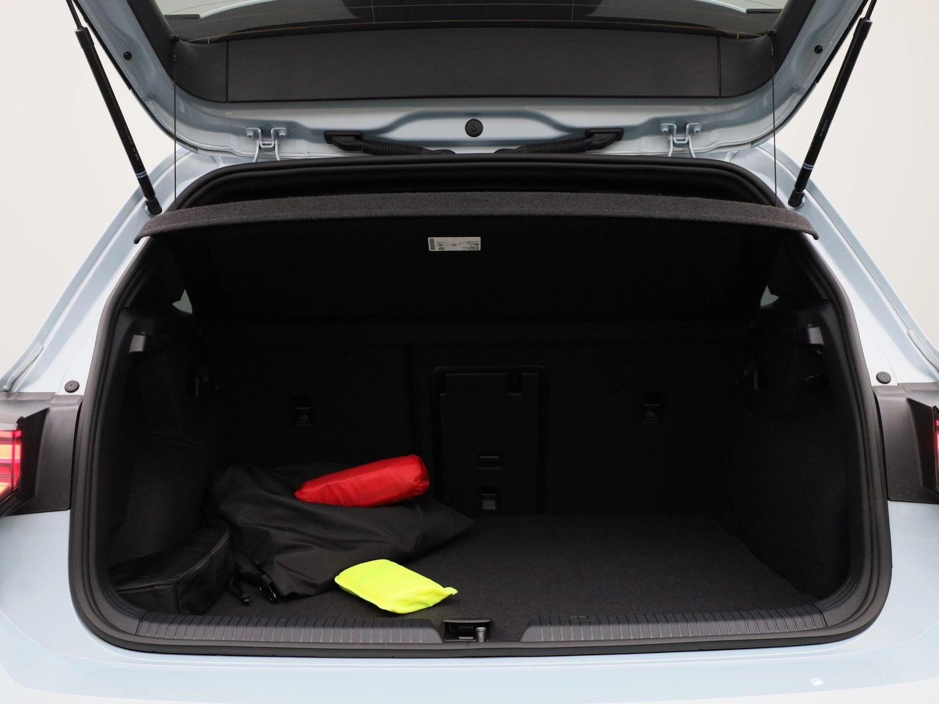 Volkswagen-Golf-image-13