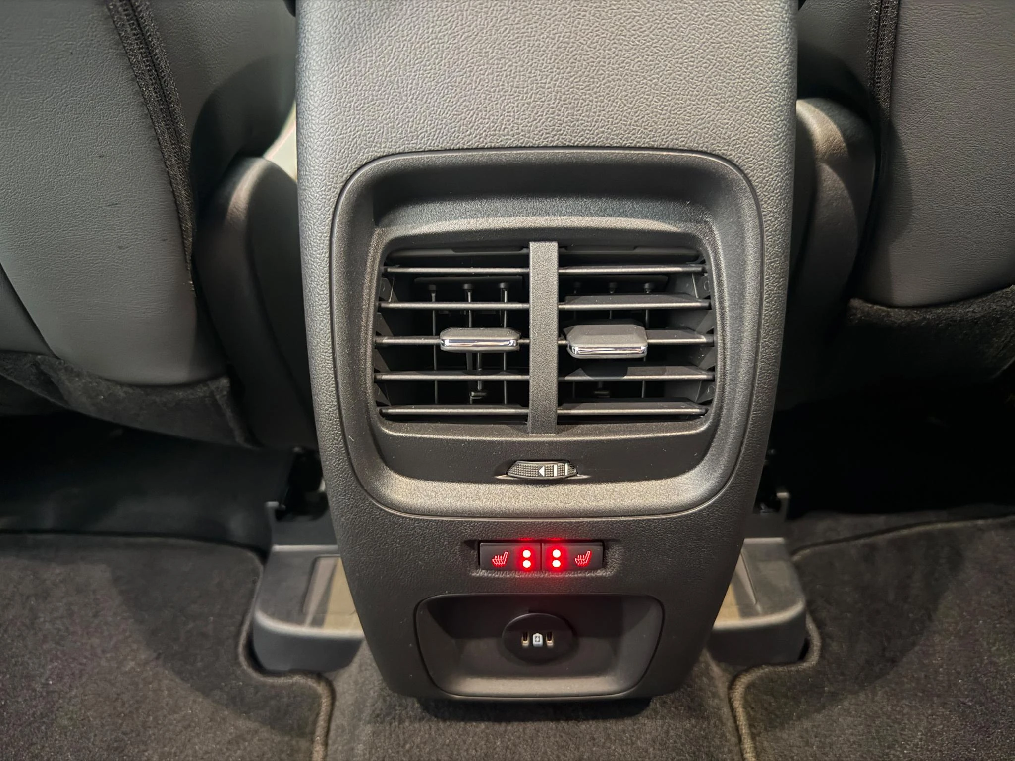 Ford-Kuga-image-11