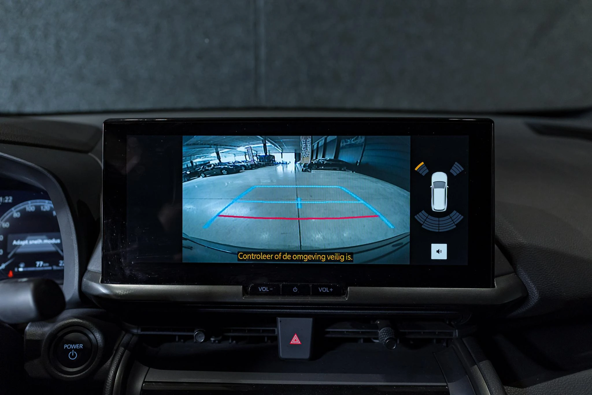Toyota C-HR 1.8 VVT i-Hybrid C-Lub Mono-Tone E-CVT