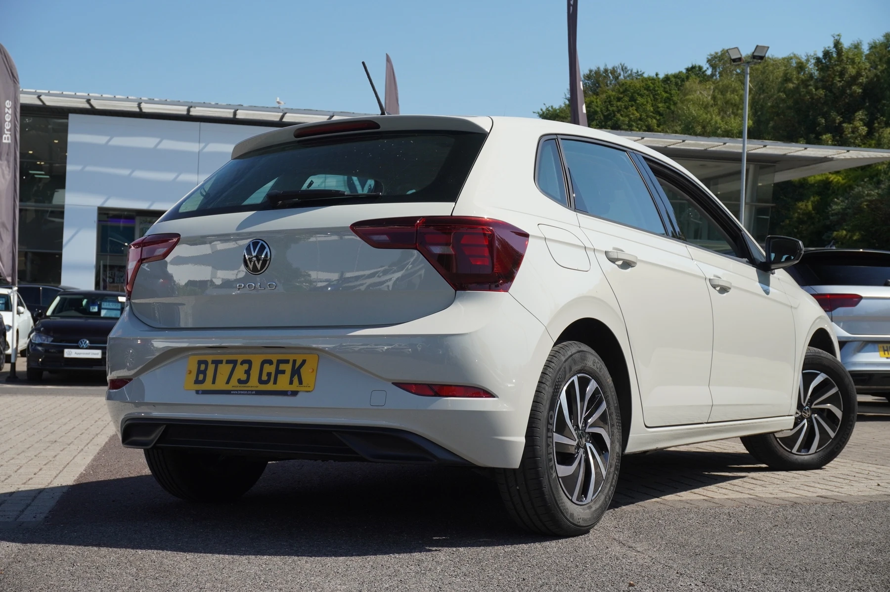 Volkswagen-Polo-image-10