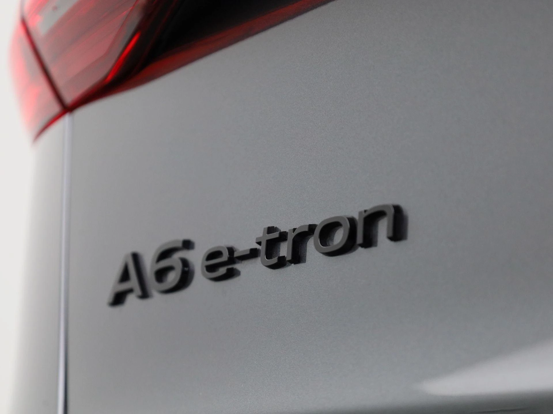 Audi-A6 Avant e-tron-image-57