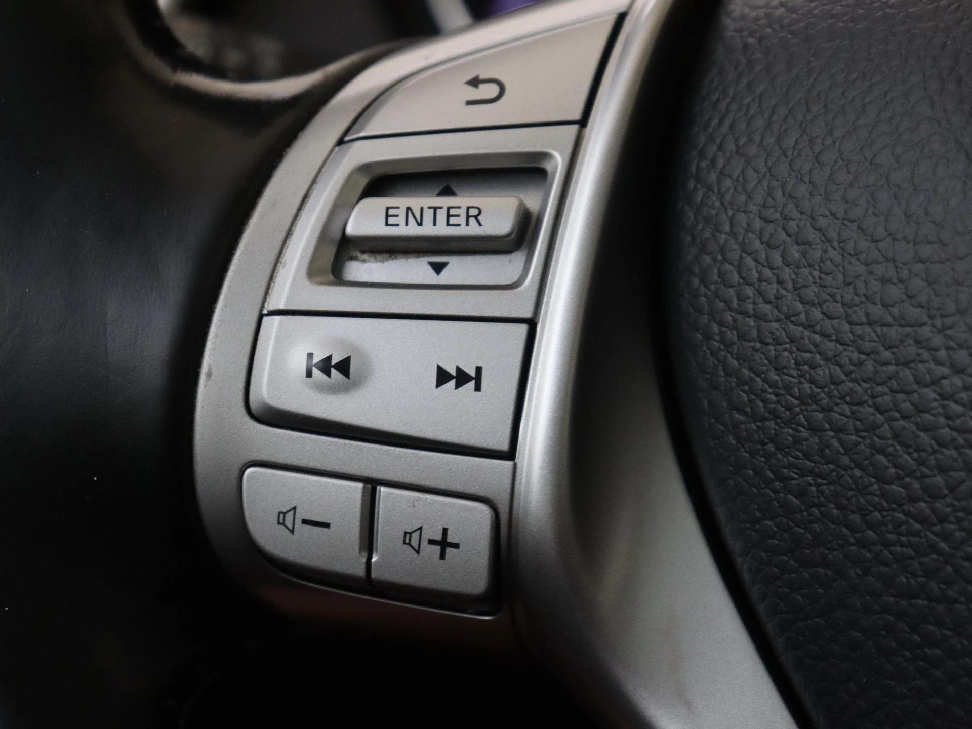 Nissan-QASHQAI-image-11