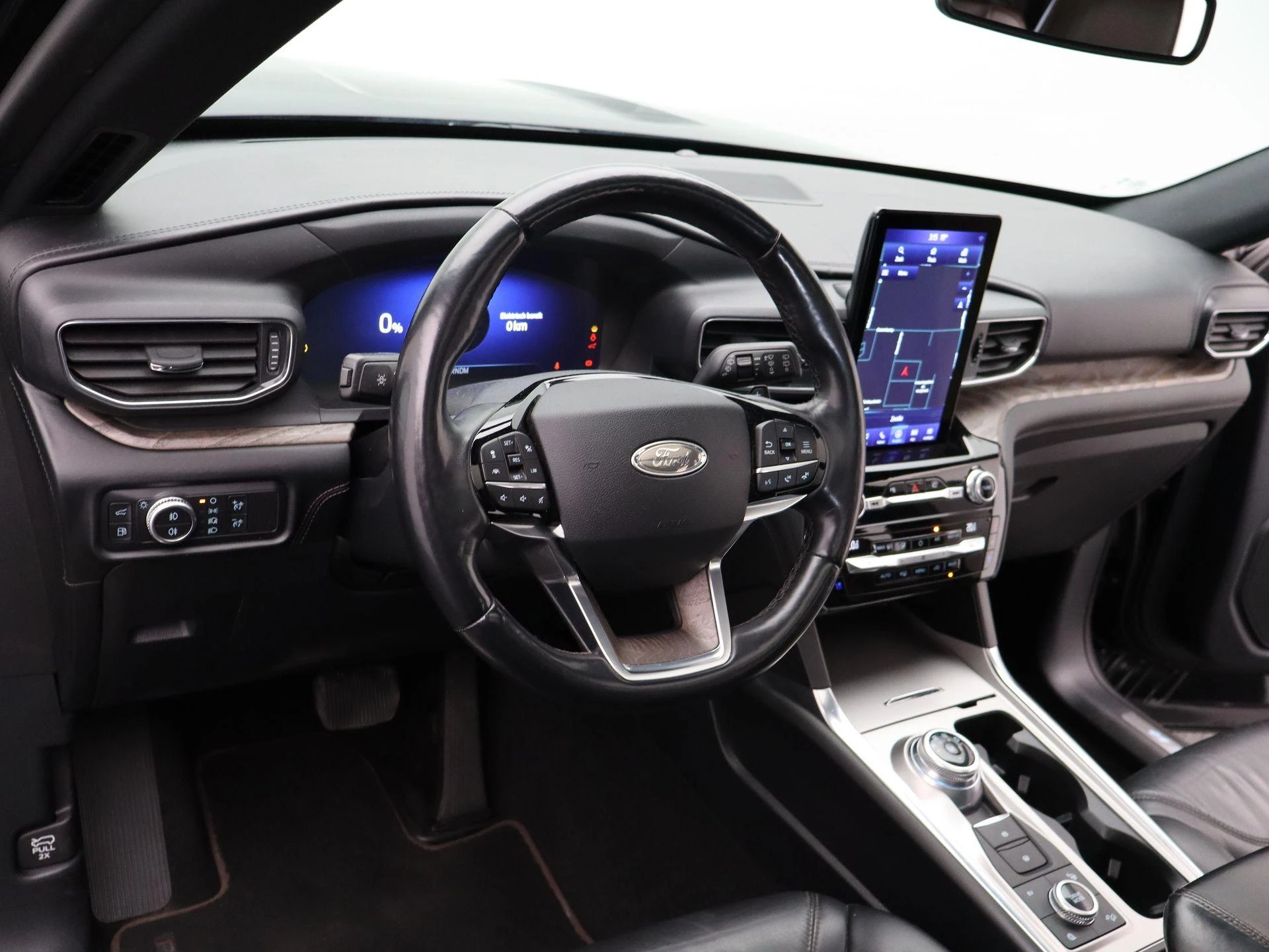 Ford-Explorer-image-30