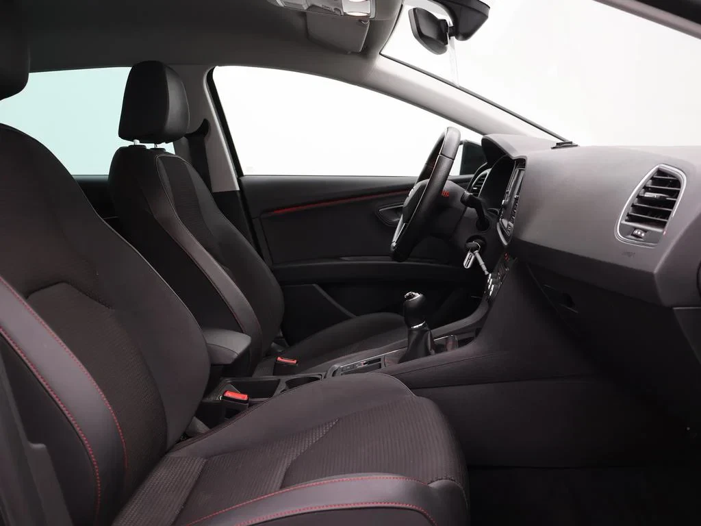 SEAT-Leon-image-12