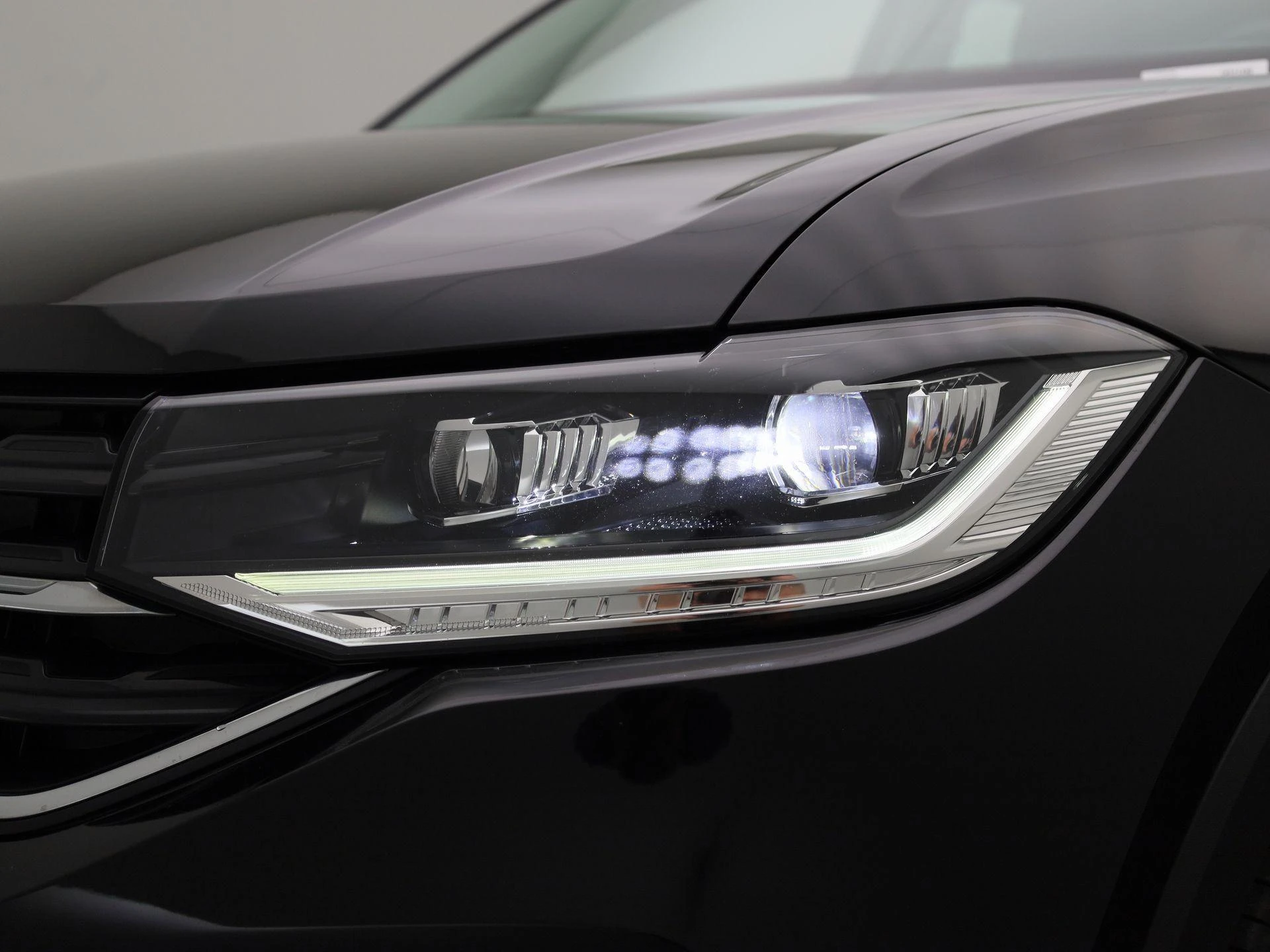 Volkswagen-T-Cross-image-13