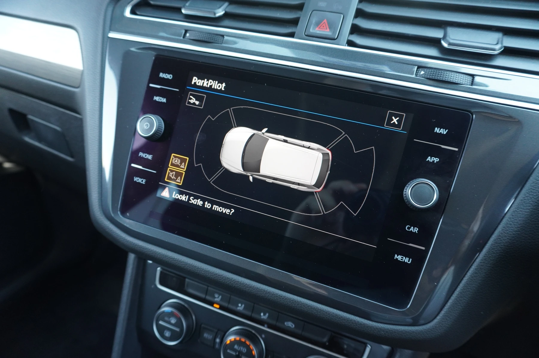 Volkswagen-Tiguan Allspace-image-33
