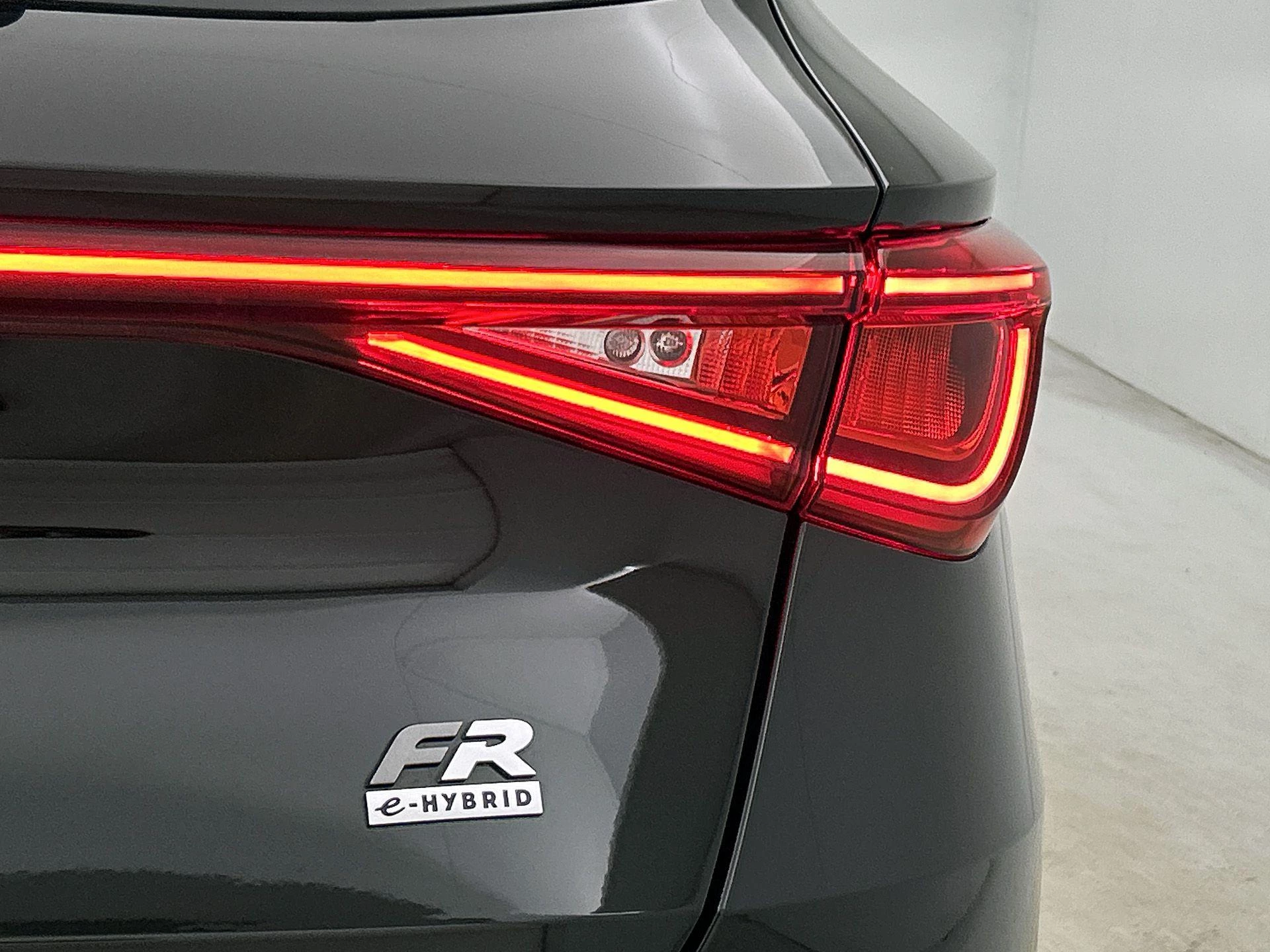 SEAT Leon Sportstourer 1.4 TSI eHybrid PHEV FR Business Intense