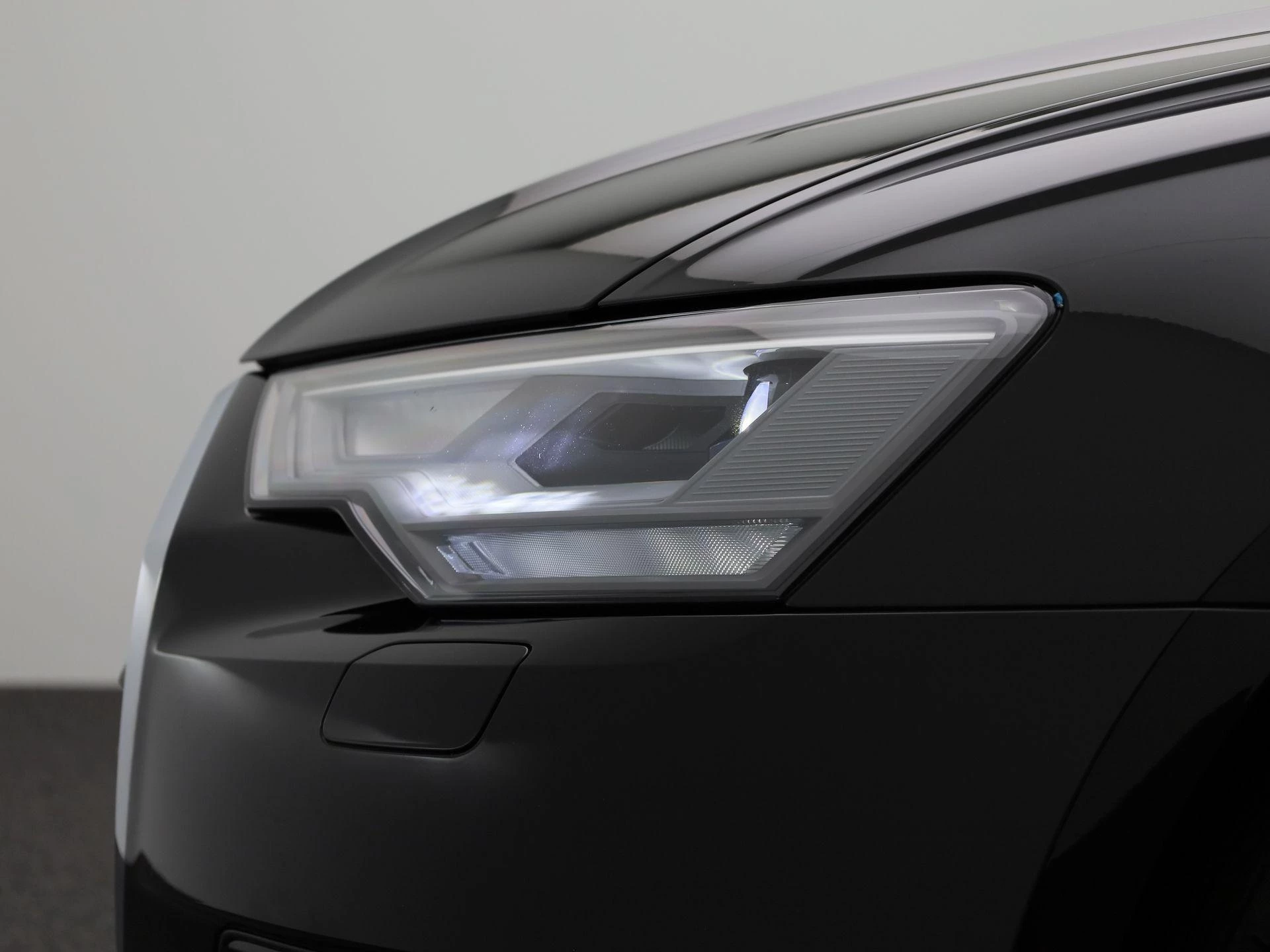 Audi-A6-image-14