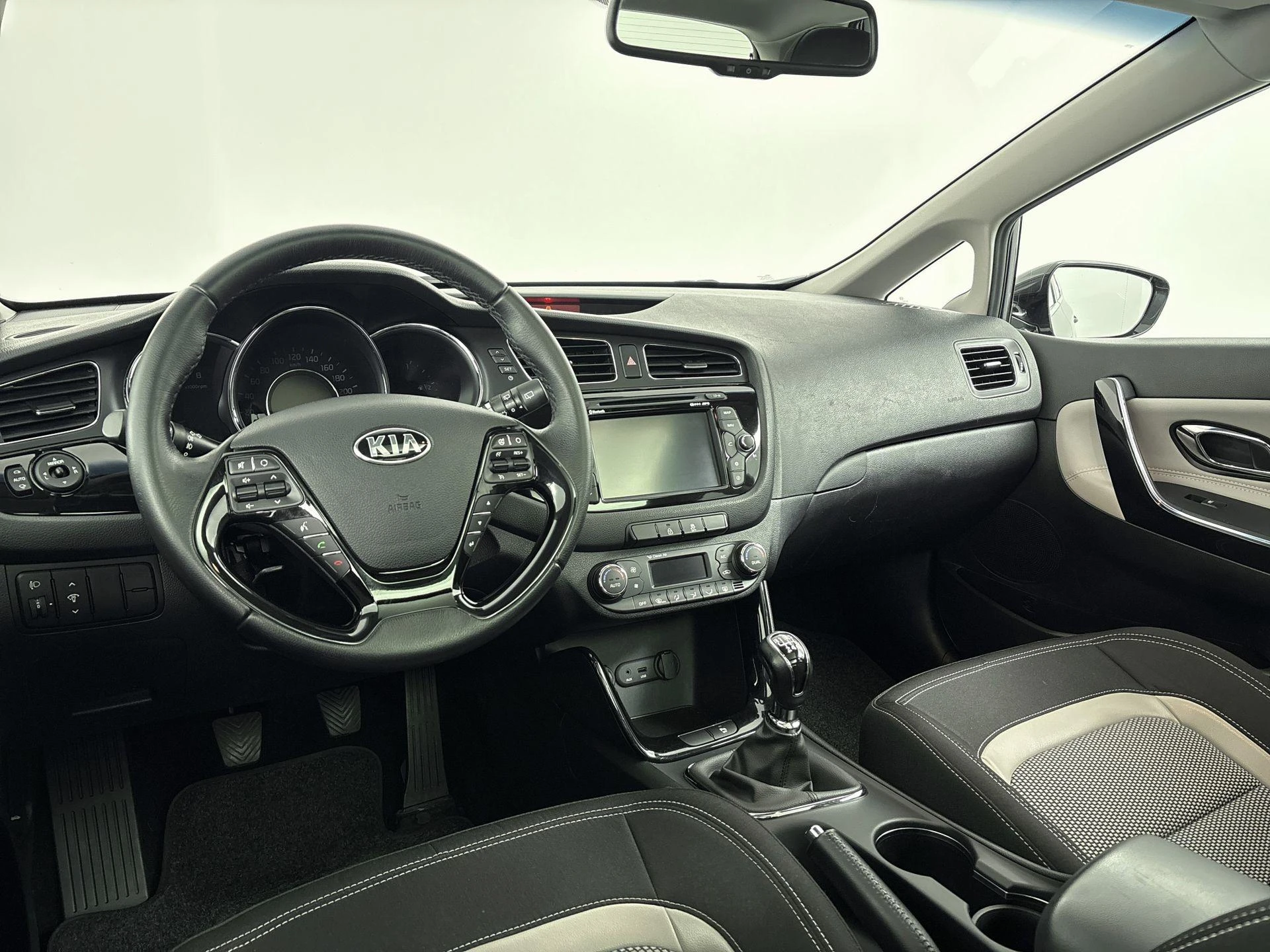 Kia-cee'd-image-18