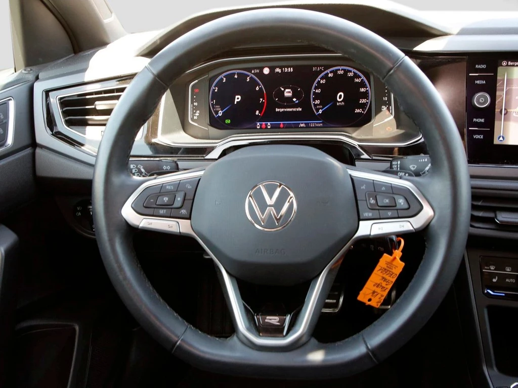 Volkswagen Taigo 1.0 TSI DSG R-Line 17" Navi+VC ACC LED RFK+PDC SHZ