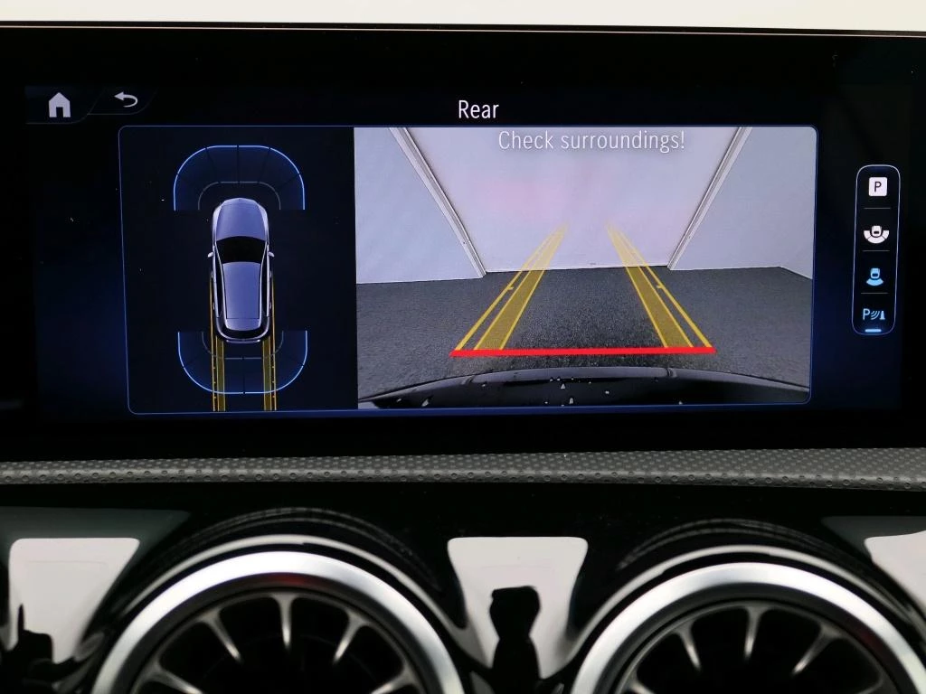 Mercedes-Benz-A-Klasse-image-8