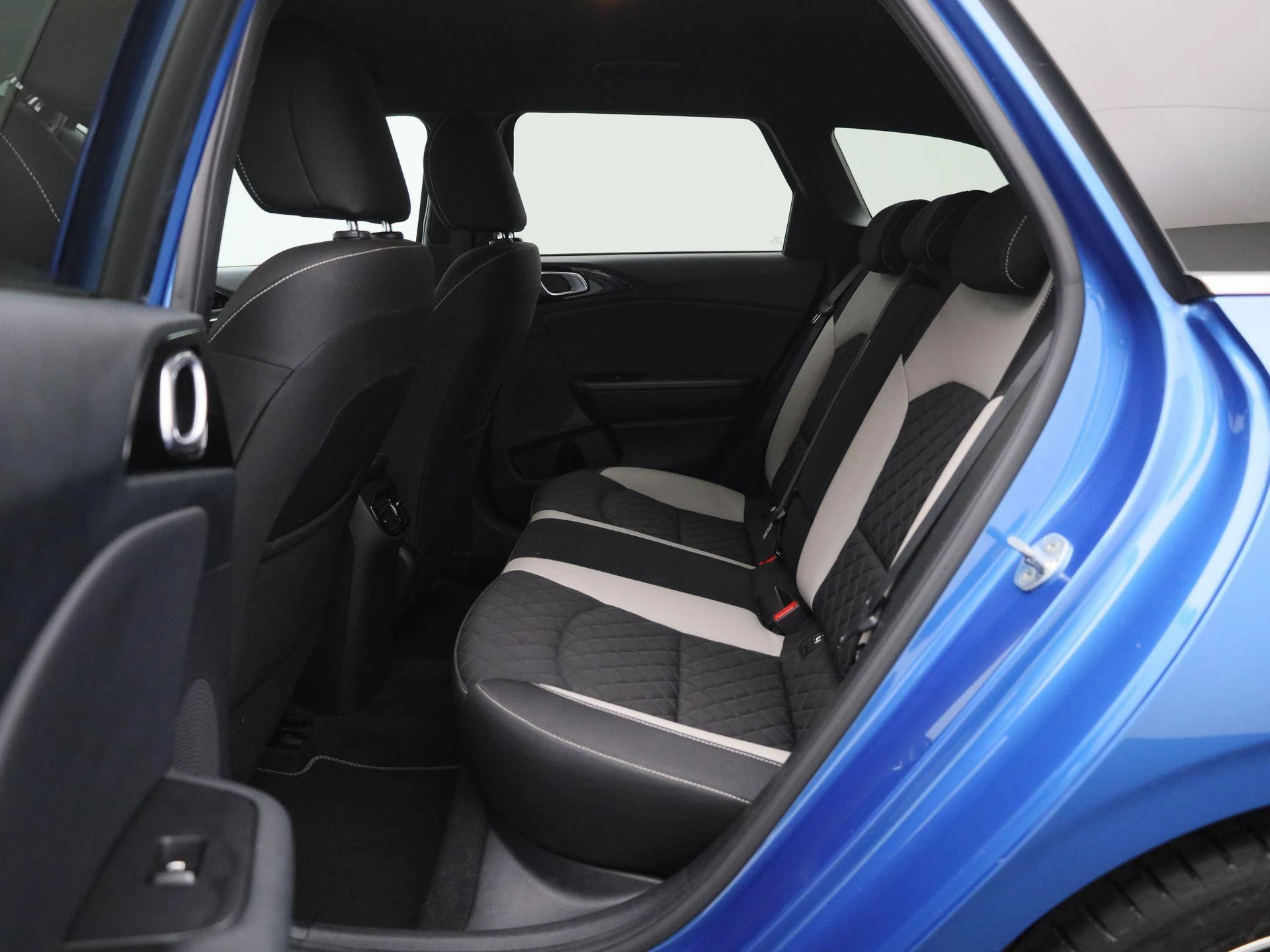 Kia-Ceed Sportswagon-image-11