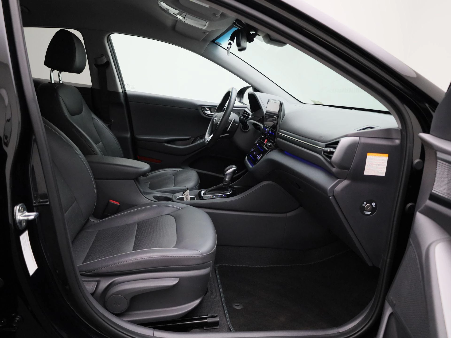 Hyundai-IONIQ-image-39