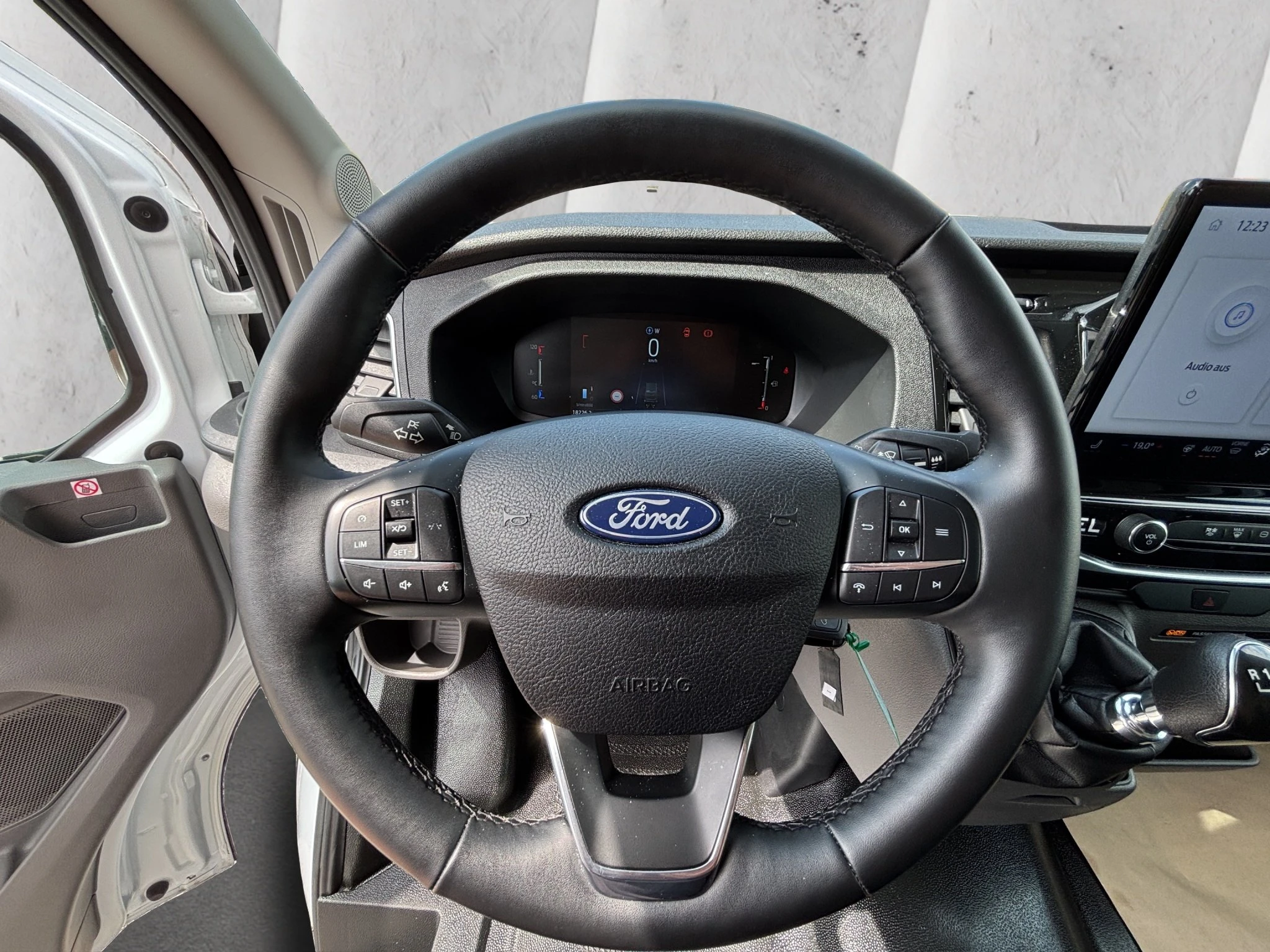 Ford-Transit-image-9