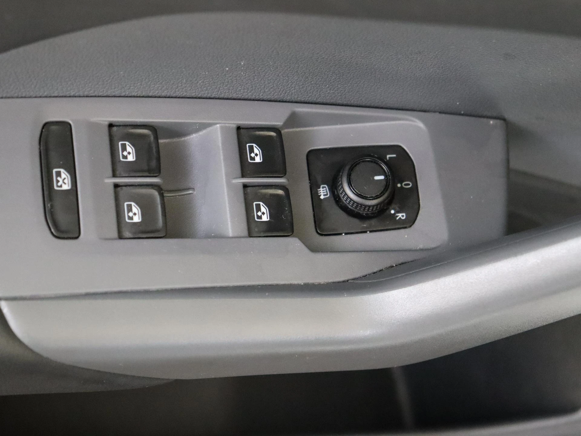Volkswagen-T-Cross-image-20