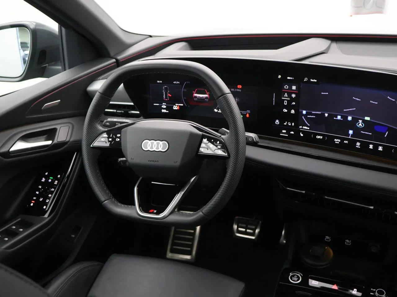 Audi Q6 e-tron Q6 e-Tron 100 kWh 50 Performance Advanced *AUTOMAAT*PANODAK*TREKHAAK*LEDER*CAMERA*NAVI*APP-CONNECT*...*