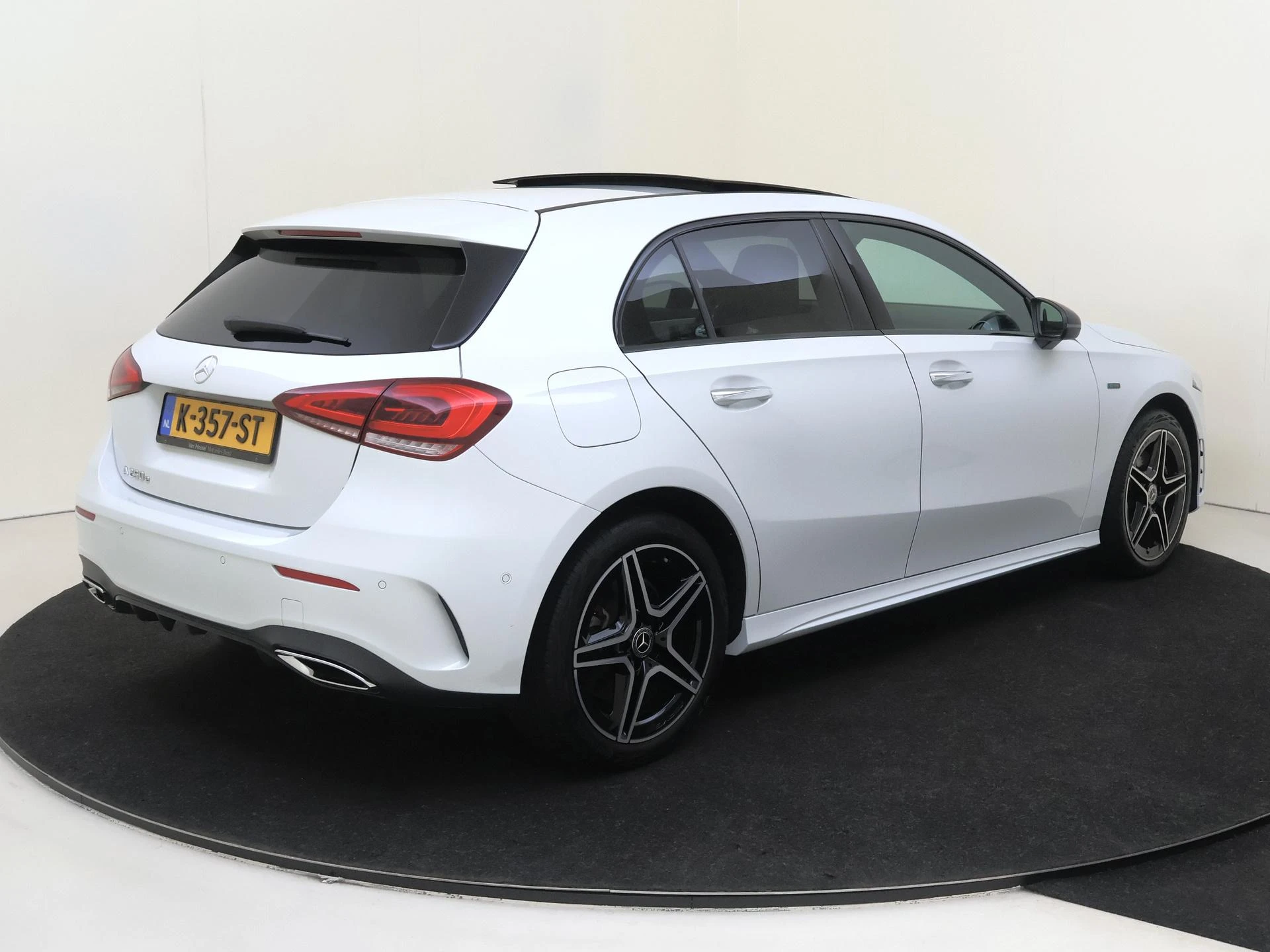 Mercedes-Benz A-Klasse 250 e Business Solution AMG Limited