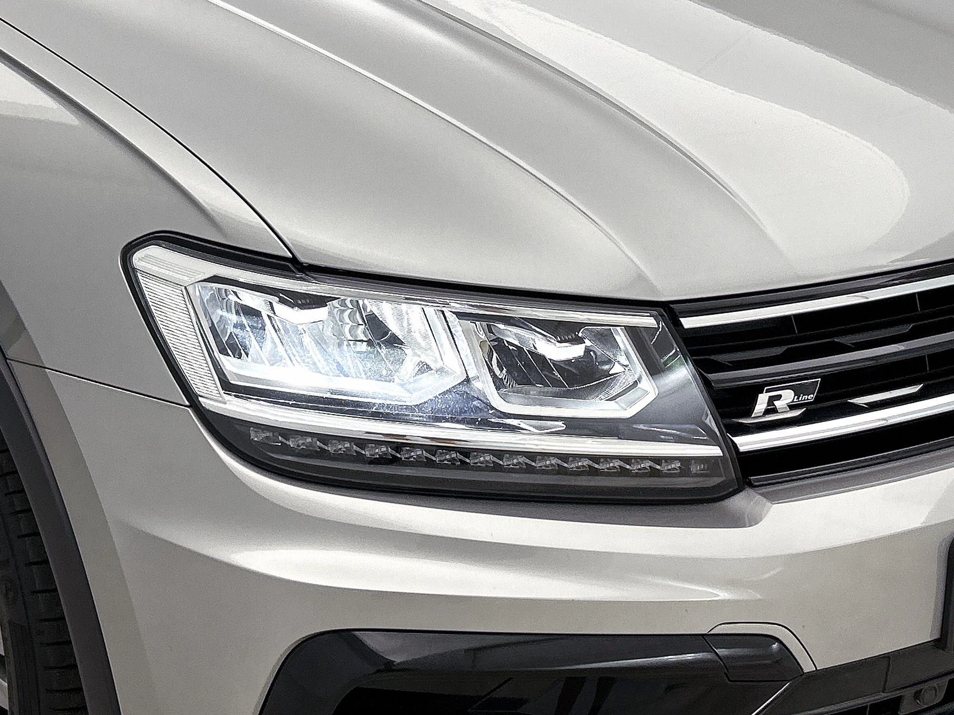 Volkswagen-Tiguan-image-24