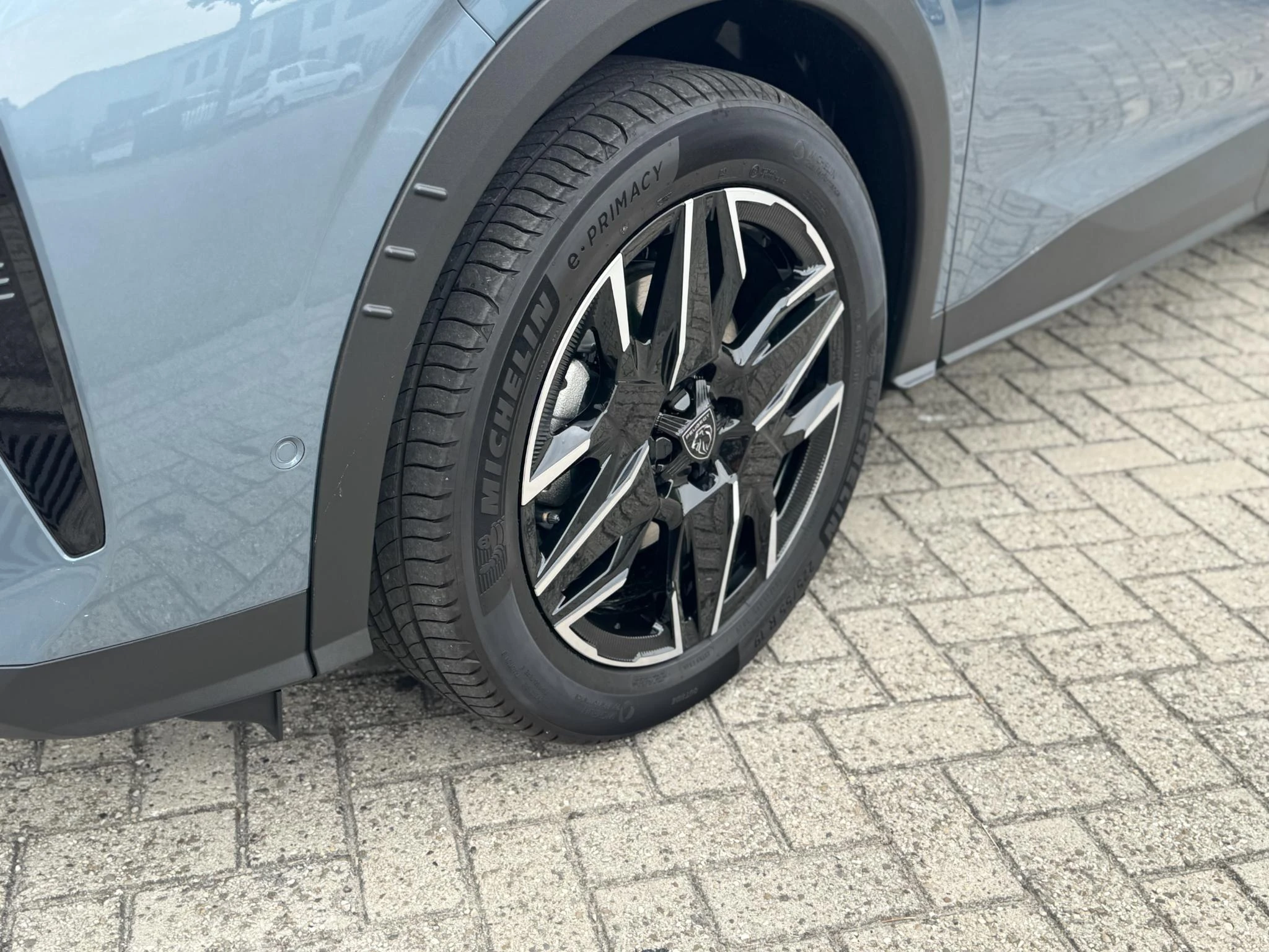 Peugeot-5008-image-8