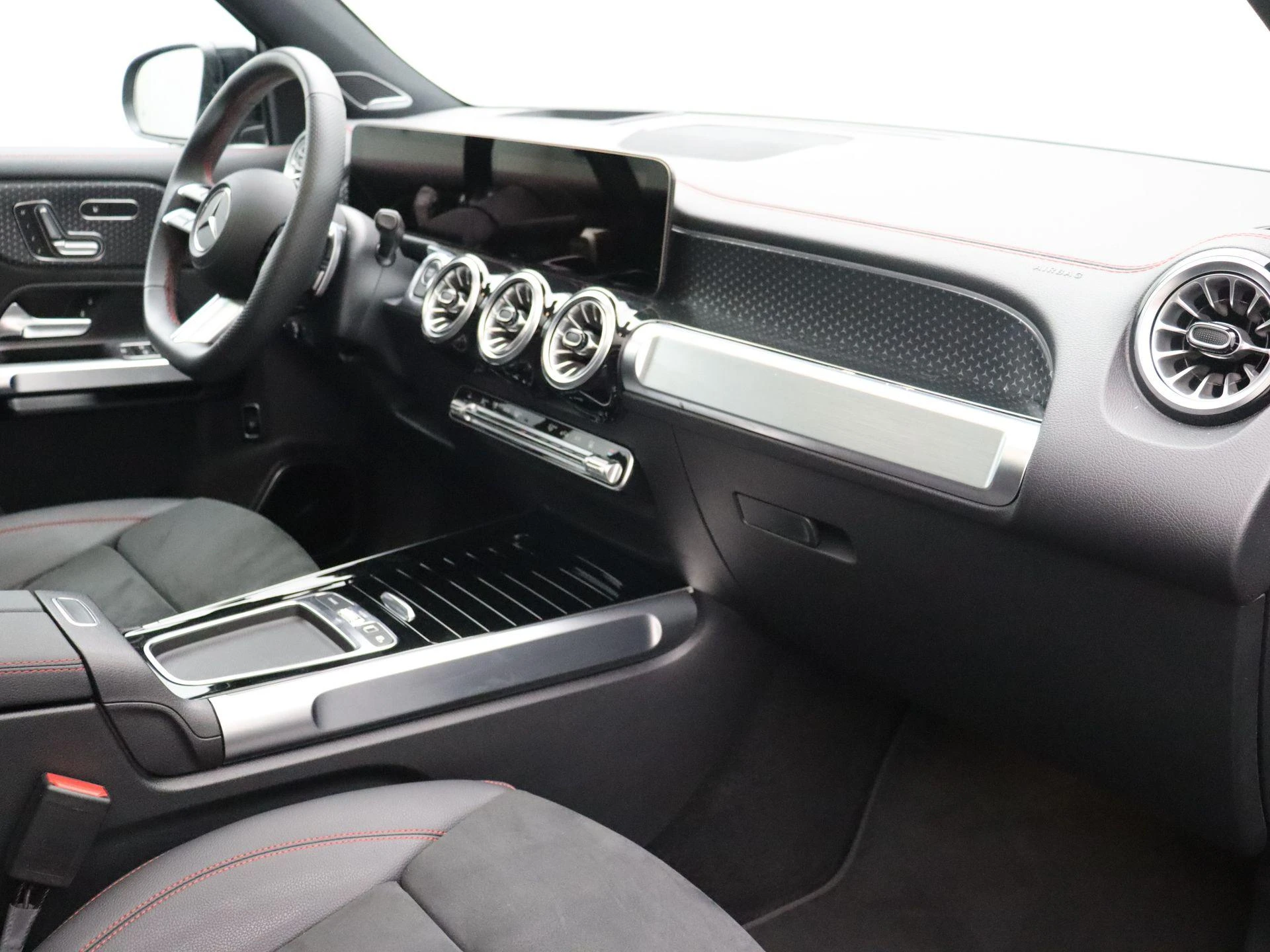 Mercedes-Benz EQB 250+ Star Edition + BURMESTER + HEAD UP + PANORAMISCH DAK +