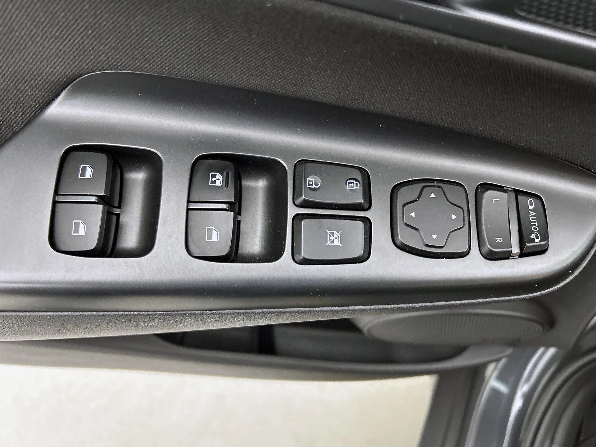 Hyundai-Kona-image-32