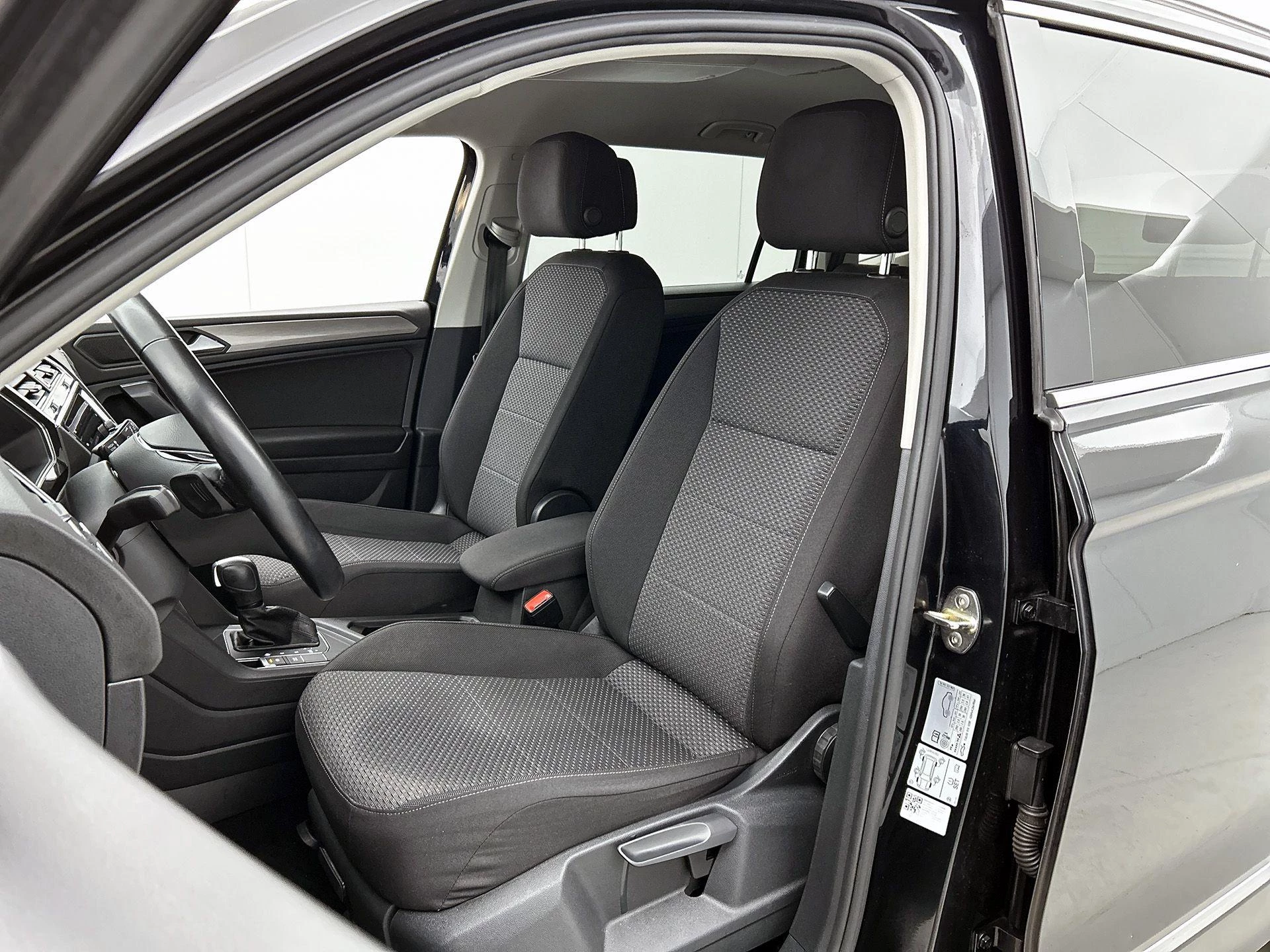 Volkswagen-Tiguan Allspace-image-37