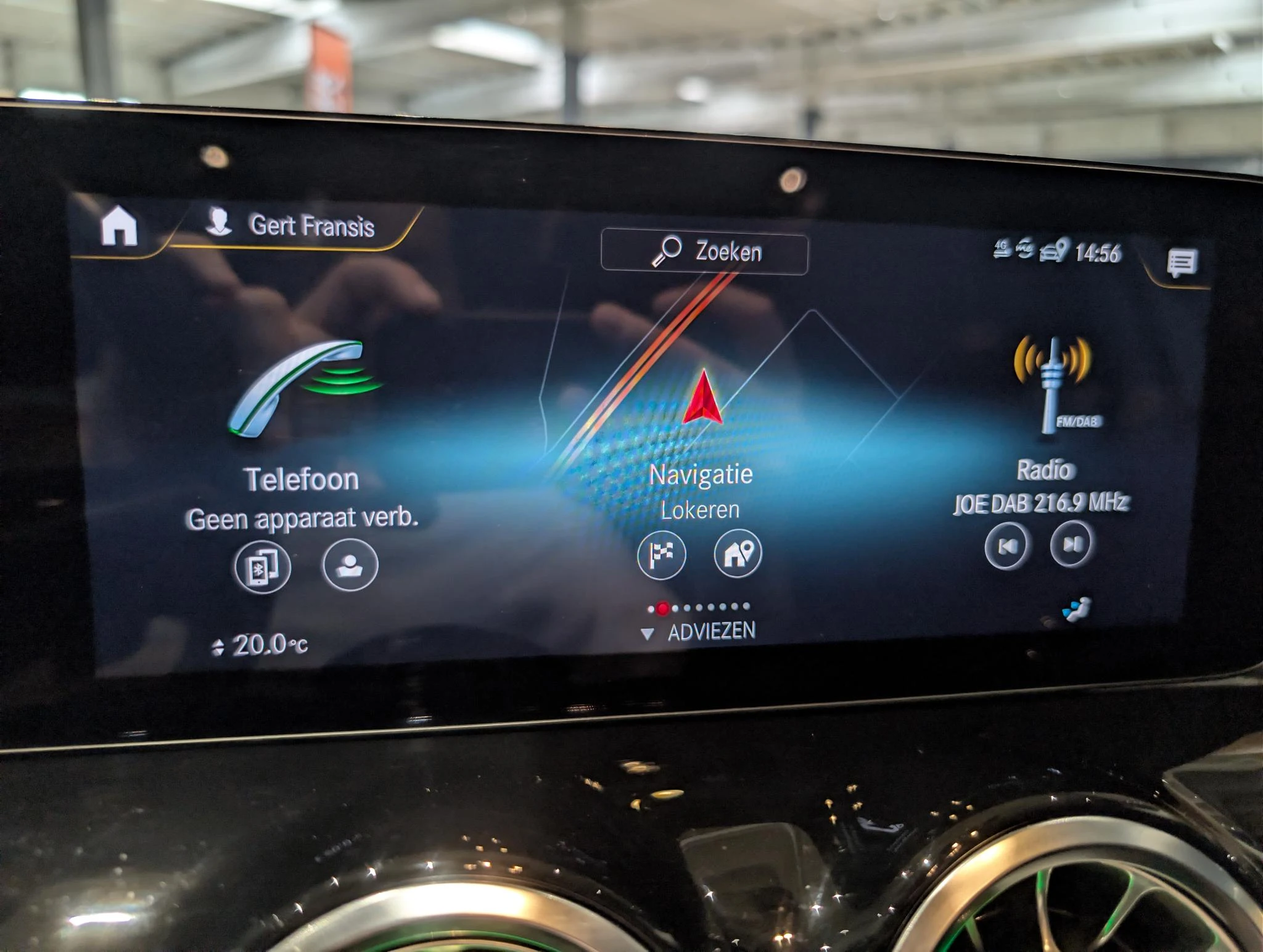 Mercedes-Benz-EQA-image-17